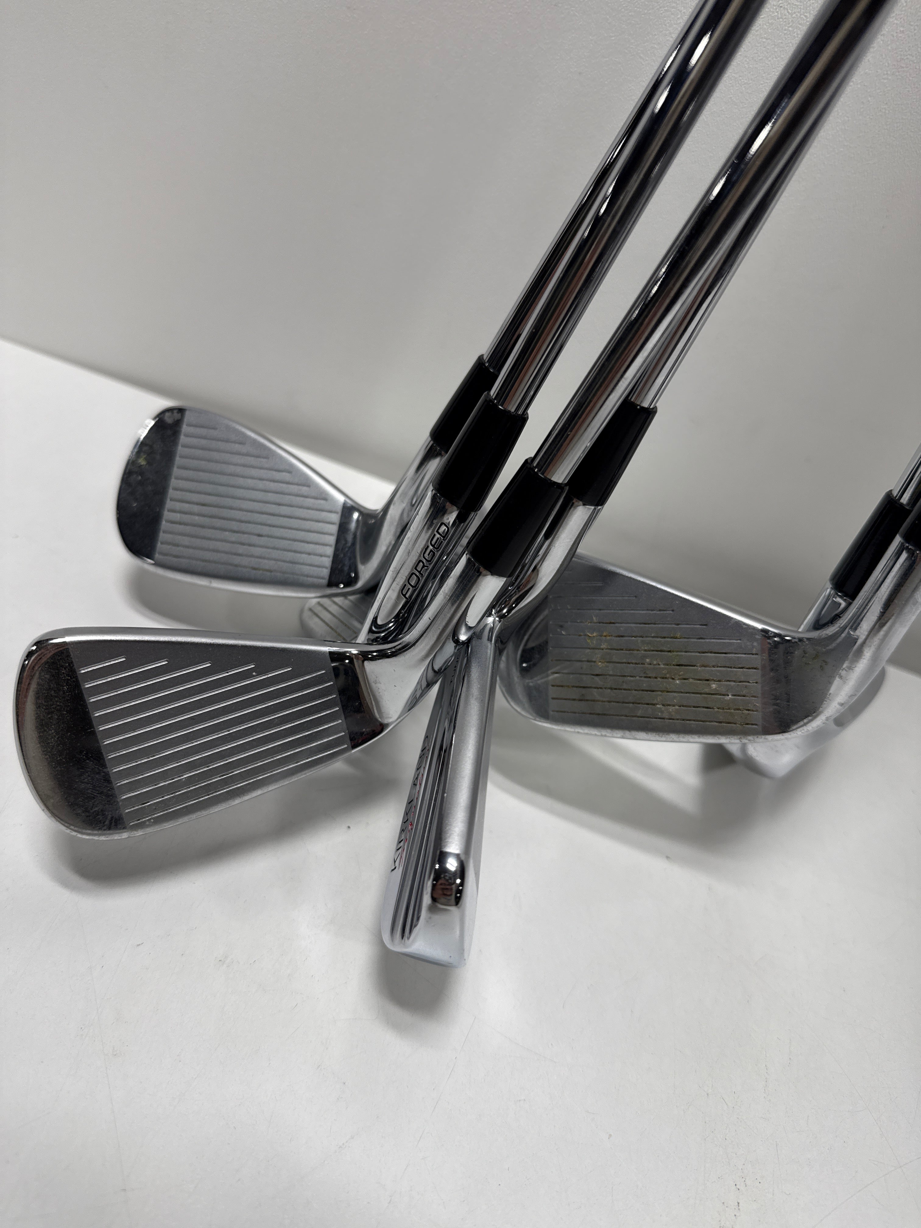Used Kirkland Signature 7-piece Players Iron Set, Right Handed Regular