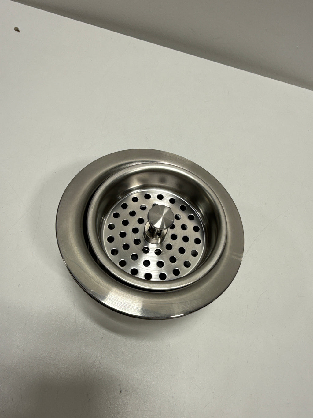 Signature Hardware SH171ZSS 3-1/2" Basket Strainer