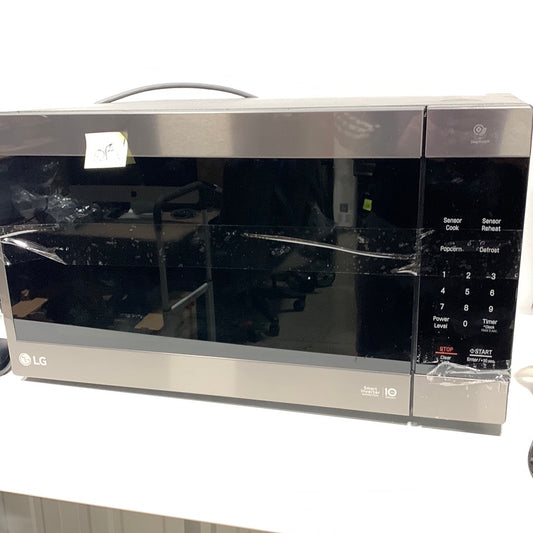 Used LG NeoChef 2.0 Cu. Ft. Countertop Microwave Sensor Cooking EasyClean
