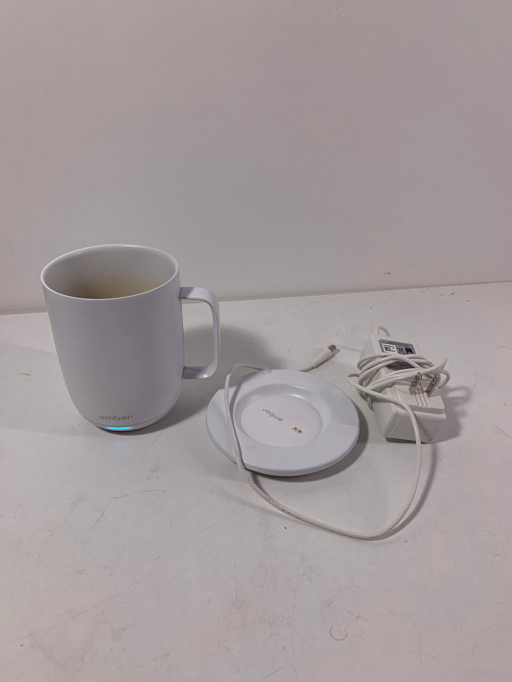Used Ember - Temperature Control Smart Mug² - 14 oz - White - *Kitchen & Dining