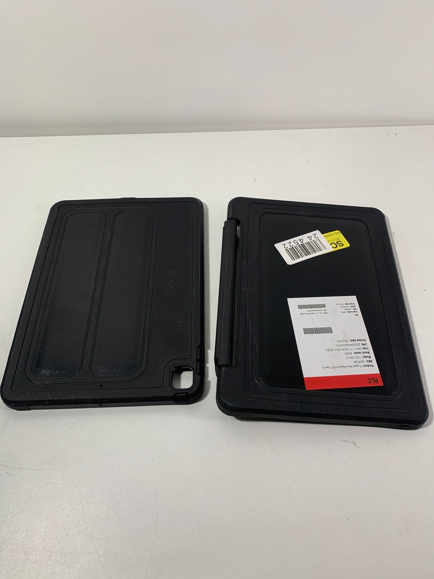 Used ZAGG - Rugged Book Keyboard & Case for Apple iPad 10.2” (7th, 8th, 9th Gen) and iPad Air 10.5" (3rd Gen) - Black