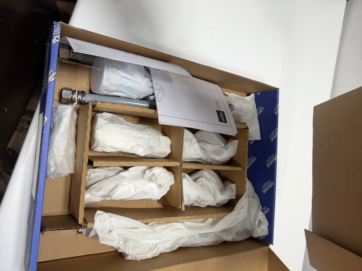 Grohe 20 597 Defined 1.2 GPM Widespread Bathroom Faucet with Pop-up Drain Assembly