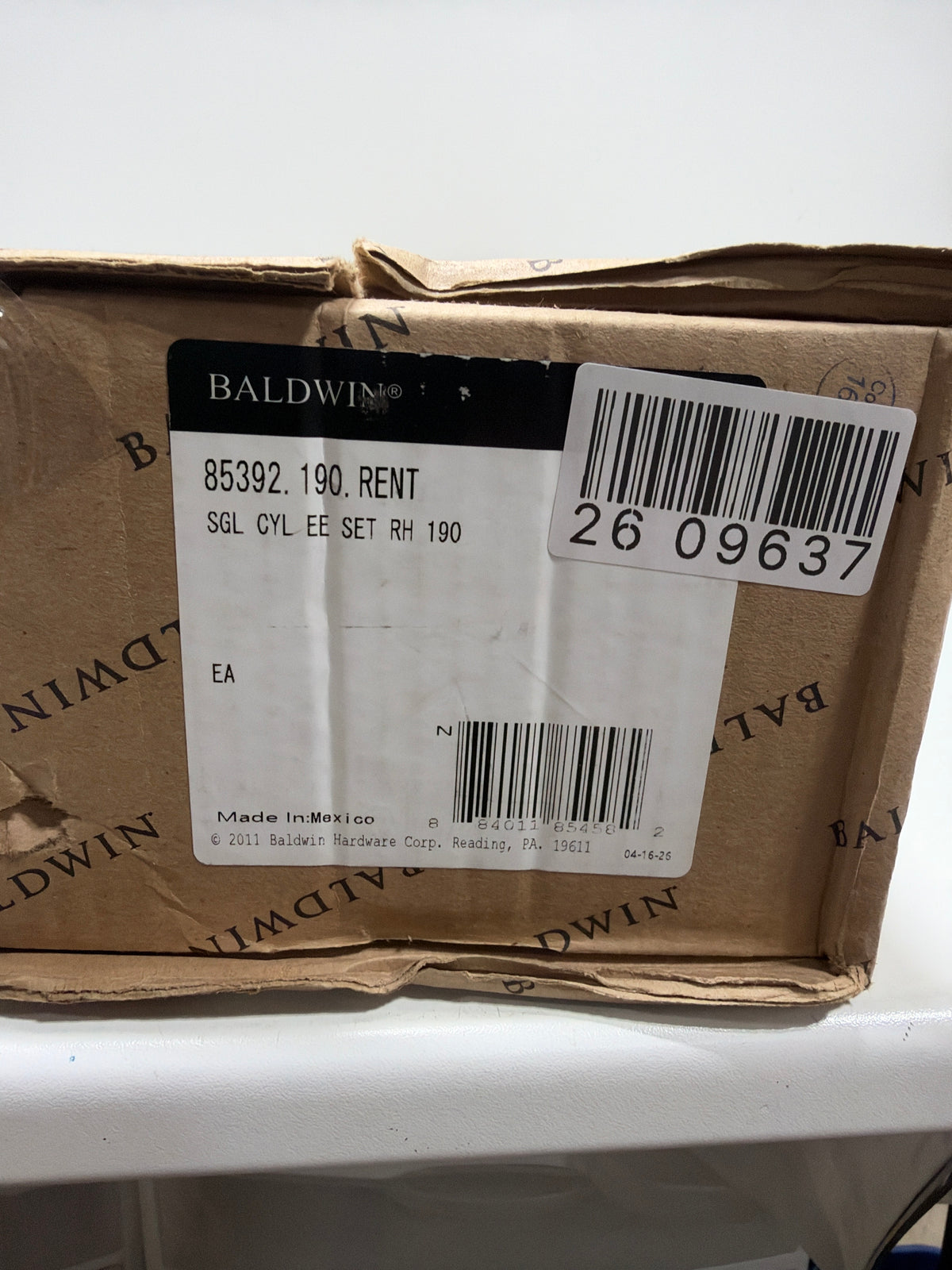 Scratch Baldwin 85392.RENT Minneapolis Right Handed Single Cylinder Keyed Entry Full Plate Handleset with 5162 Interior Lever from the Estate Collection Satin