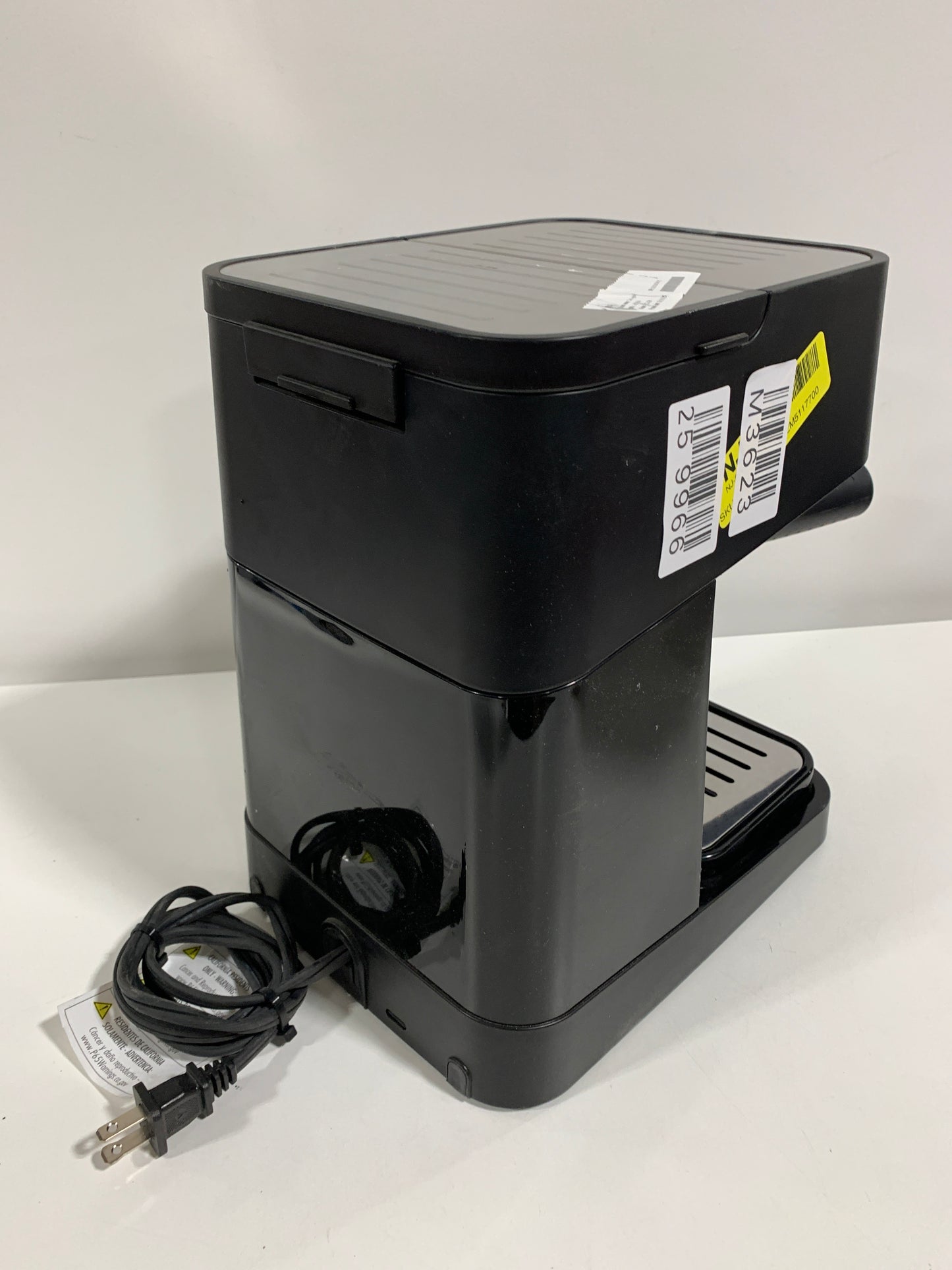 Scratch & Dent  De'Longhi Stilosa Espresso Machine EC260BK