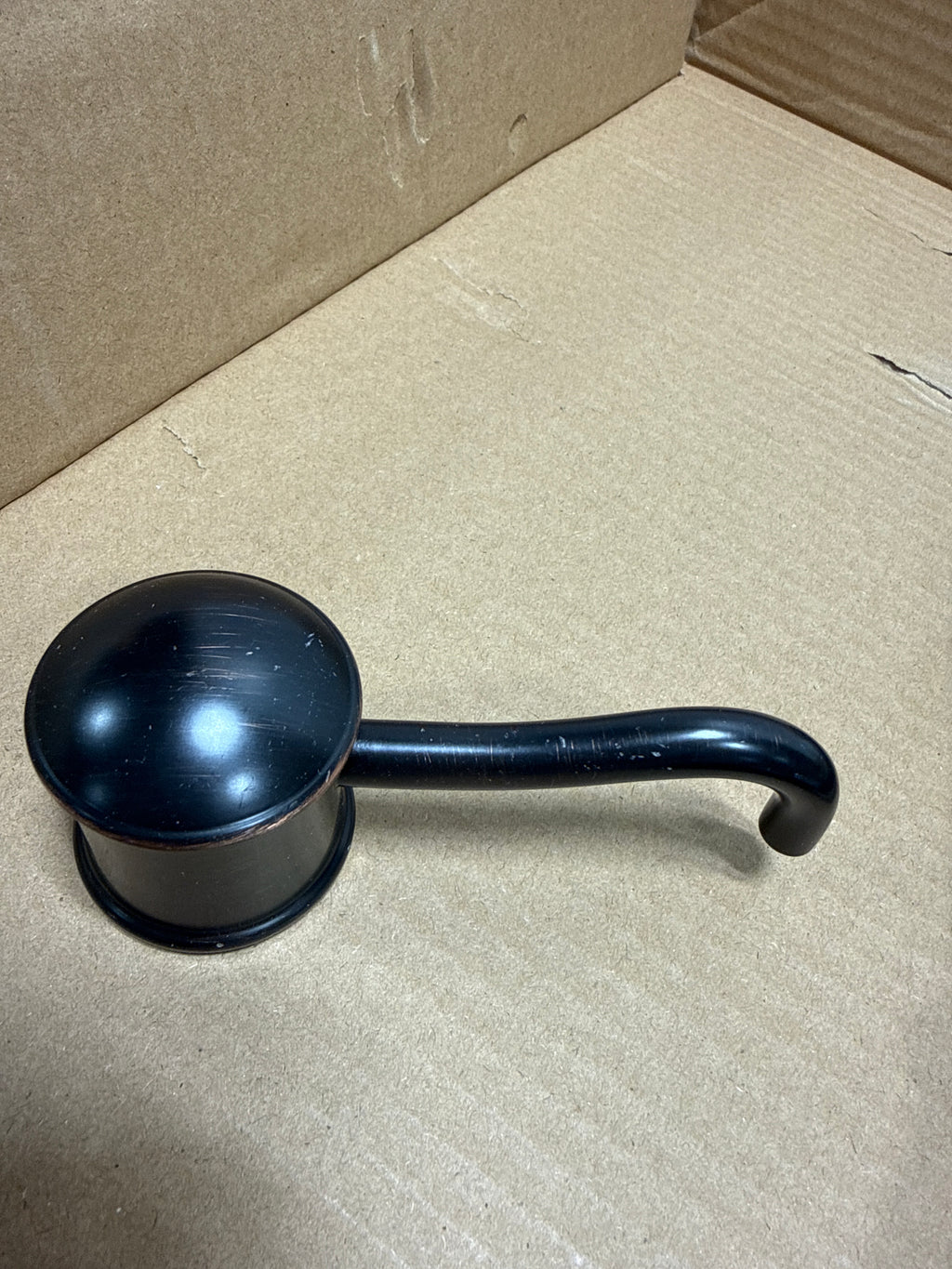 Scratch Avalon 1-Handle Kitchen Faucet with Side Spray & Soap Dispenser in Tuscan Bronze
