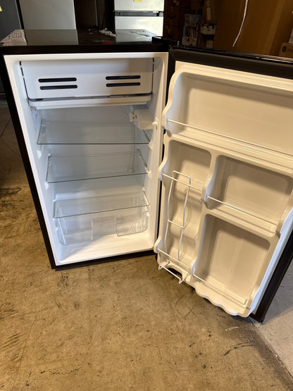 Used Midea 3.3 cu.ft Single Door Compact Mini Refrigerator