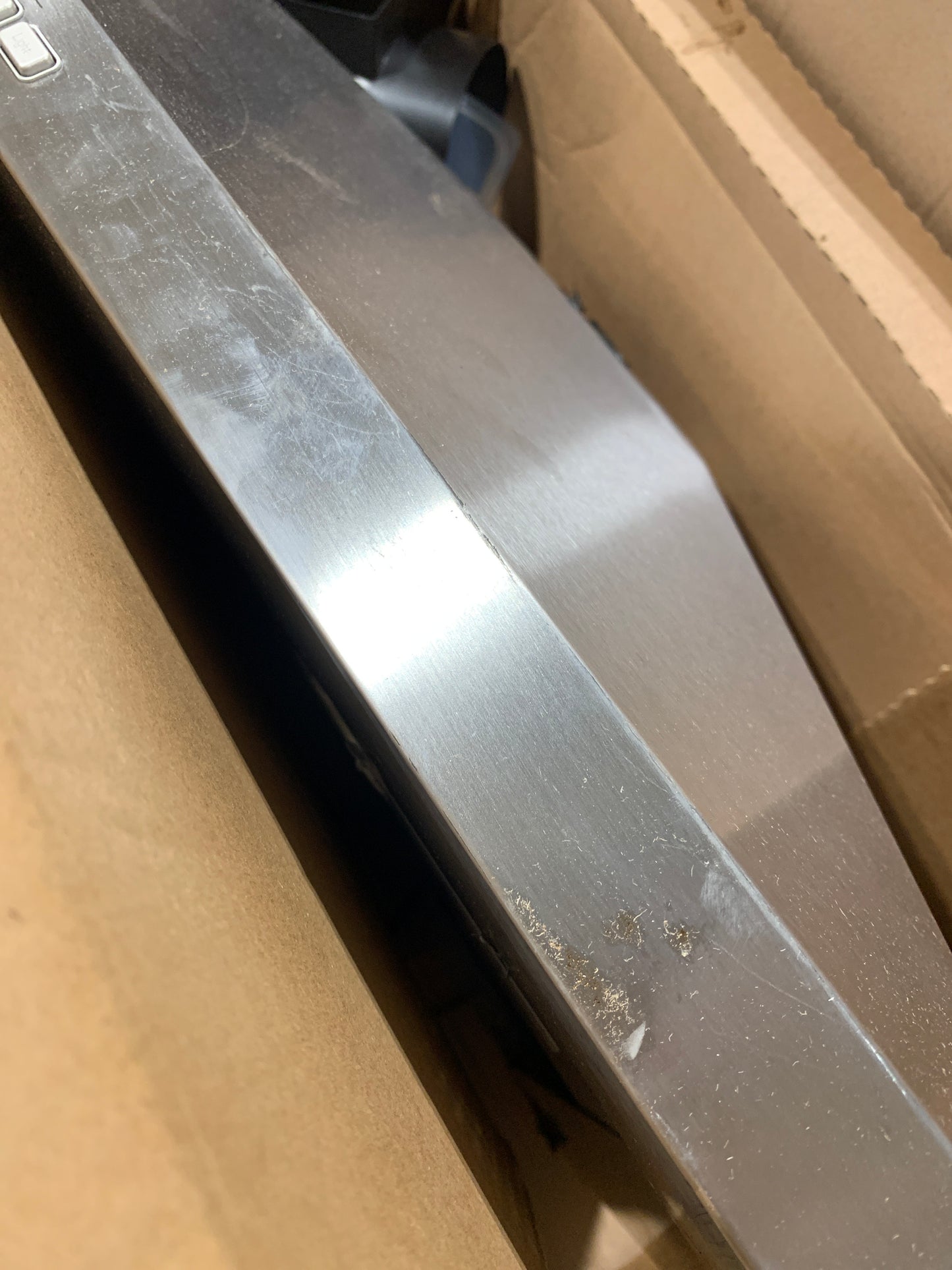 Scratch GE 30" Chimney Style Range Hood JVW5301SJSS