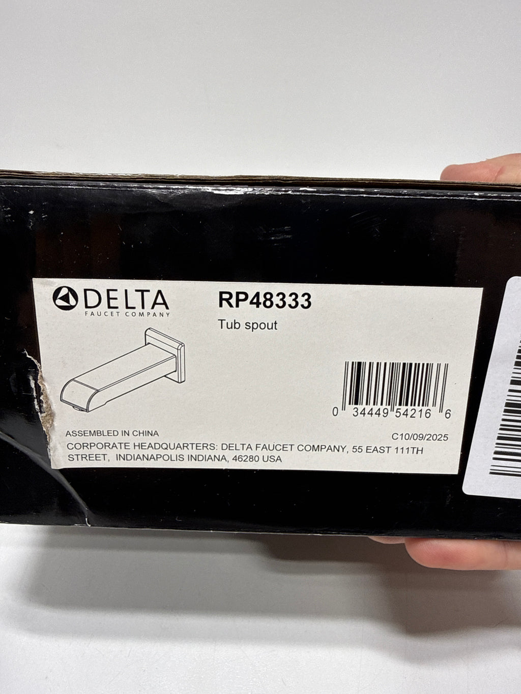 Delta Arzo Non-Diverter Tub Spout in Chrome RP48333