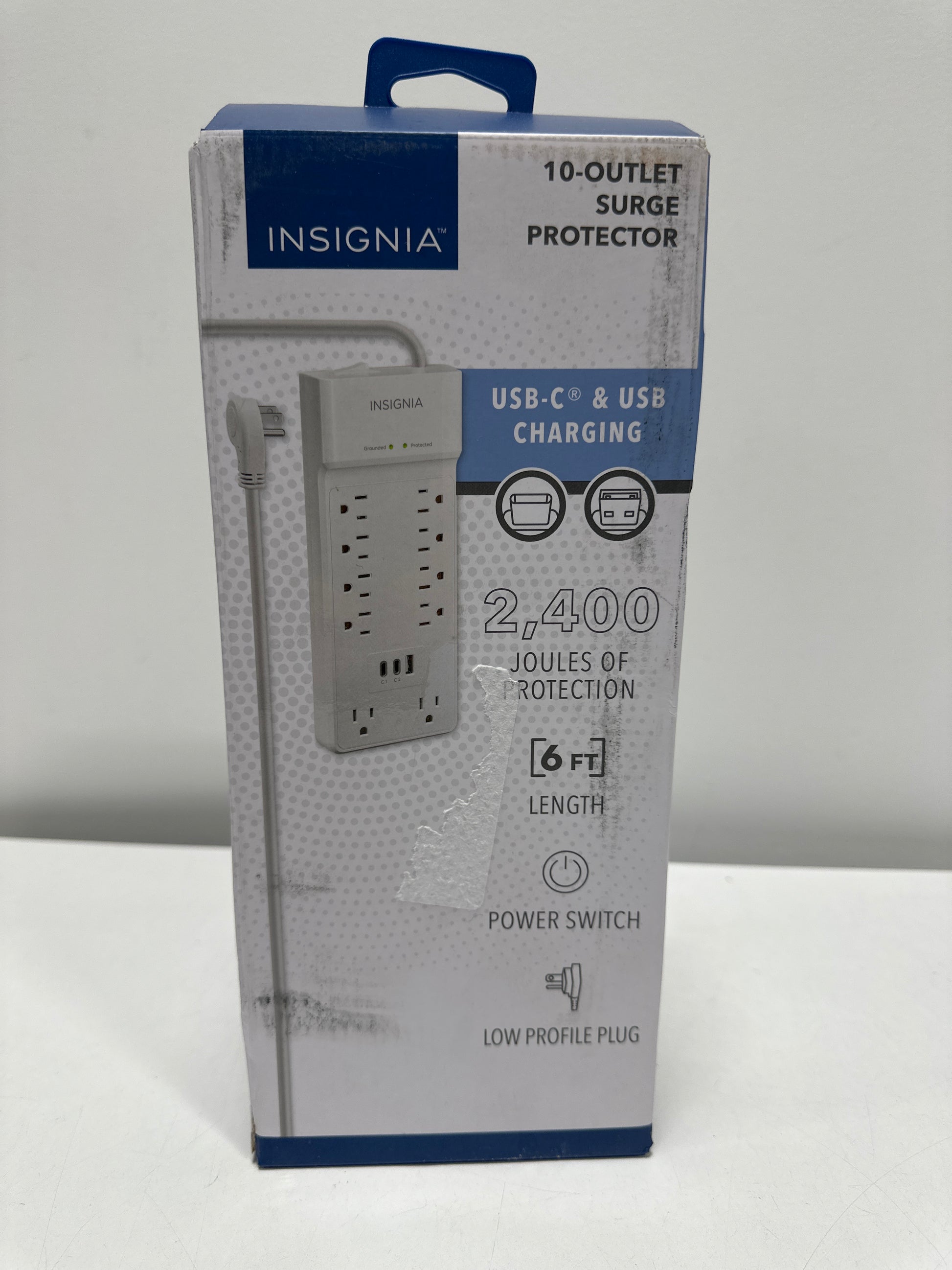 Insignia™ - 10-Outlet / 2-USB-C / 1-USB 2,400 Joules Surge Protector Strip with 6 ft. Power Cord - White - *Lighting &