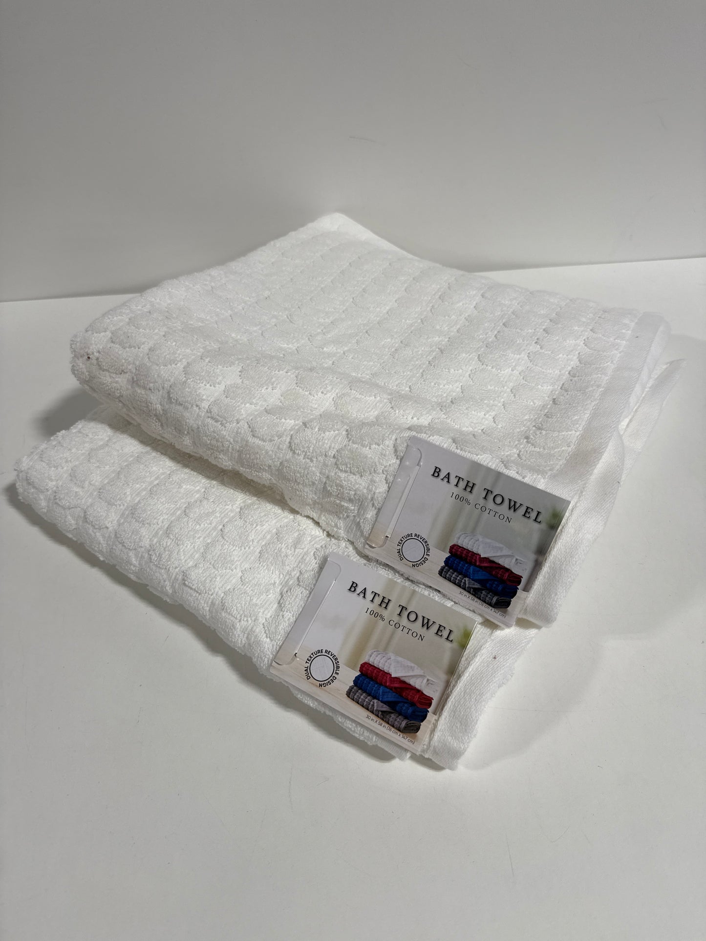 2 Textured Bath Towels