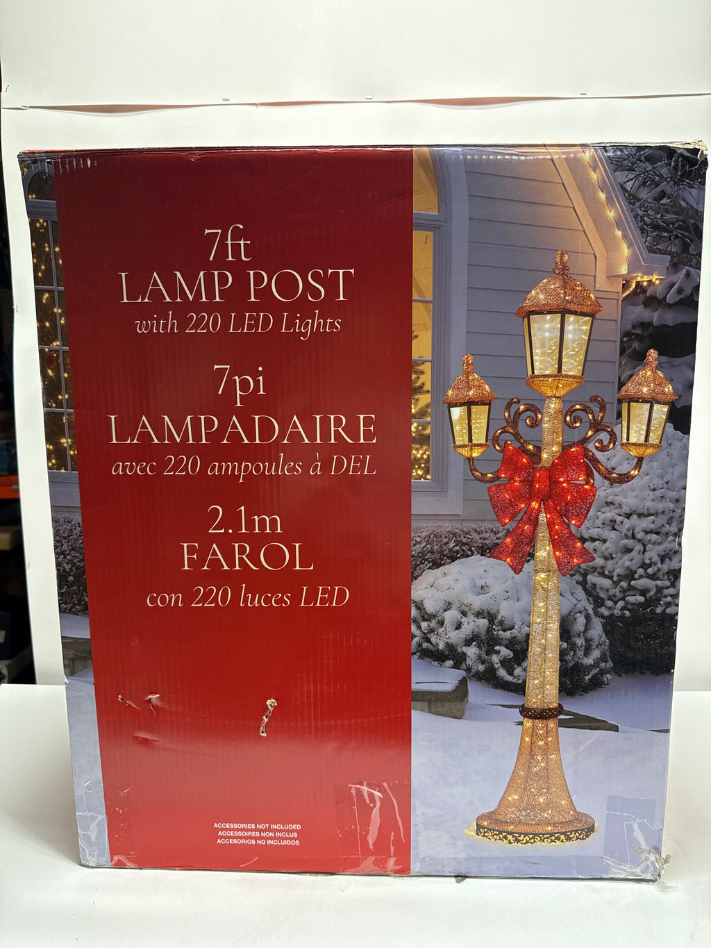 Kirkland 7’ LED Triple Lamp Post