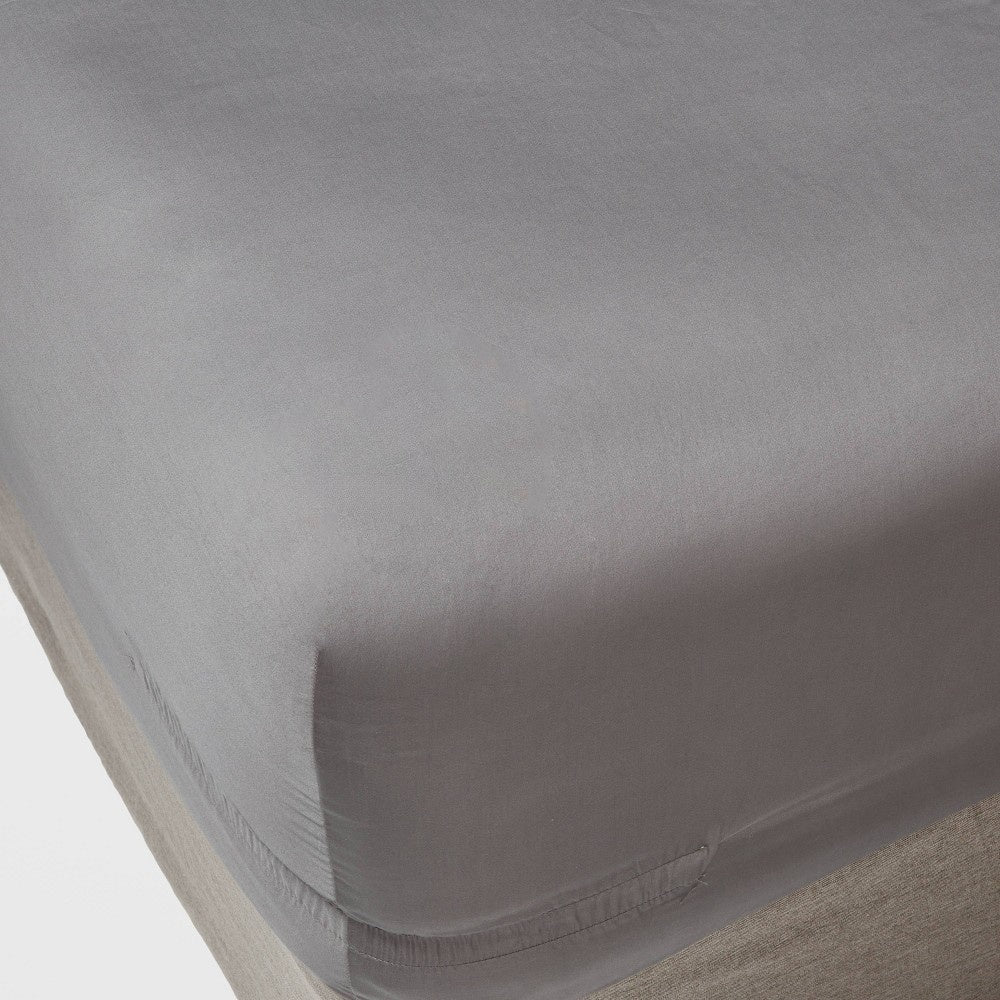 King 400 Thread Count Performance Fitted Sheet Dark Gray - Threshold™: Cotton Sateen Machine Washable Fits 18’’