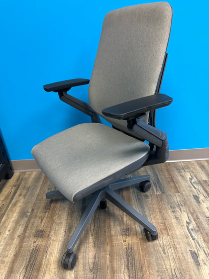 Steelcase - Gesture Shell Back Office/Gaming Chair - Truffle