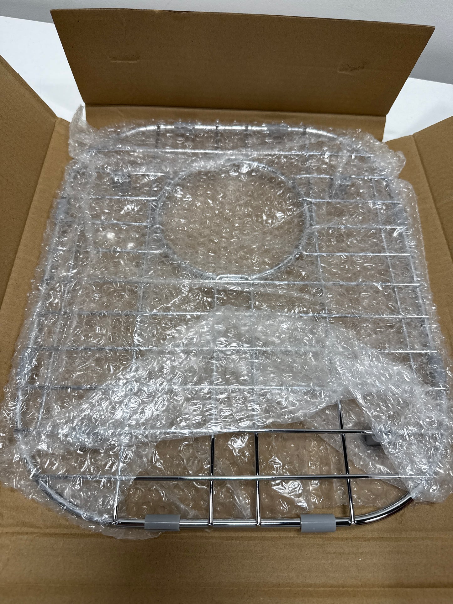 Mirabelle MIRG1315 13-3/4" X 11-3/7" Stainless Steel Basin Rack with Protective Bumpers and Feet