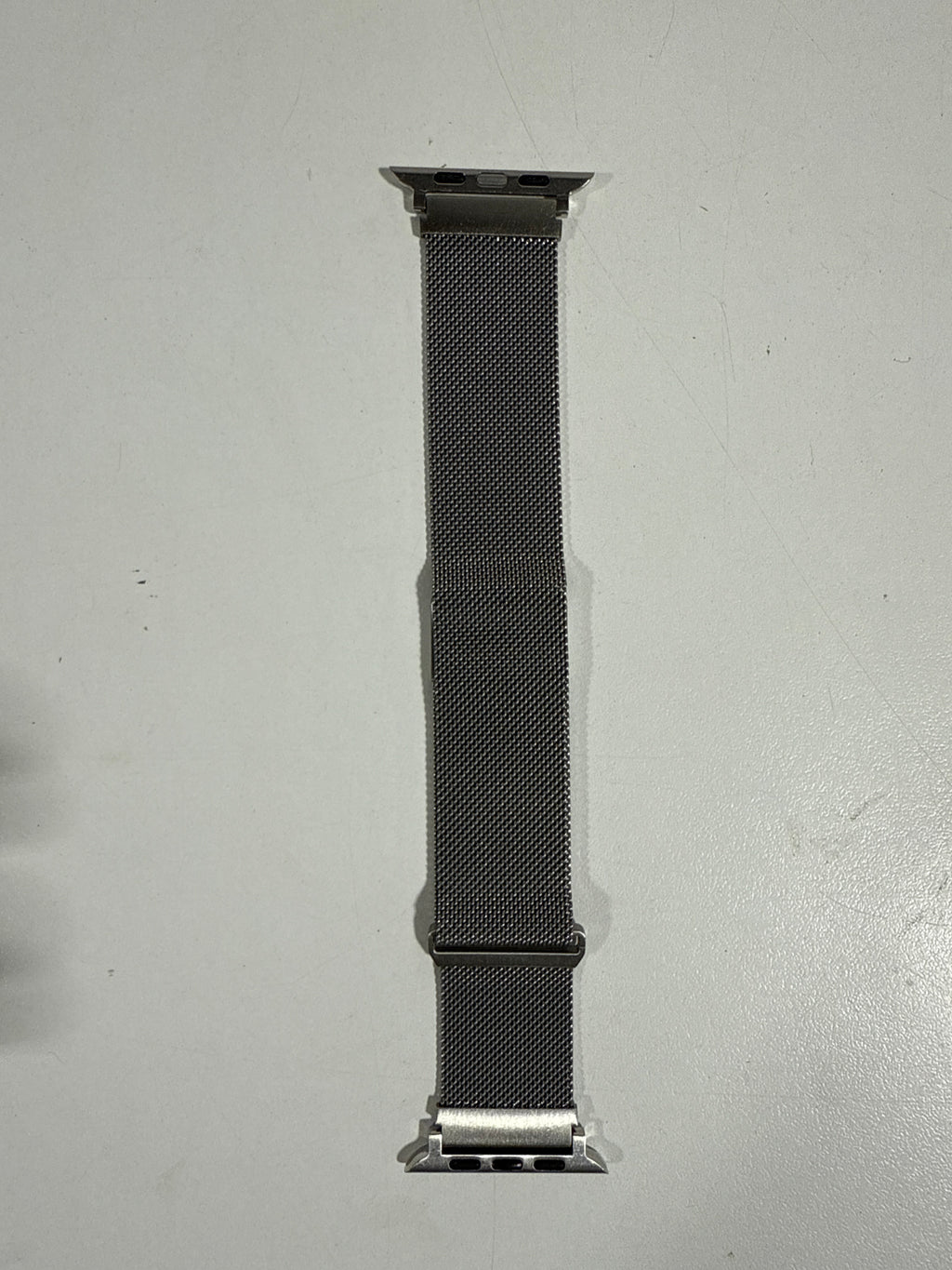 Insignia™ - Stainless Steel Mesh Band for Apple Watch 44mm 45mm 46mm Series 10 and Apple Watch Ultra 49mm (All Series)