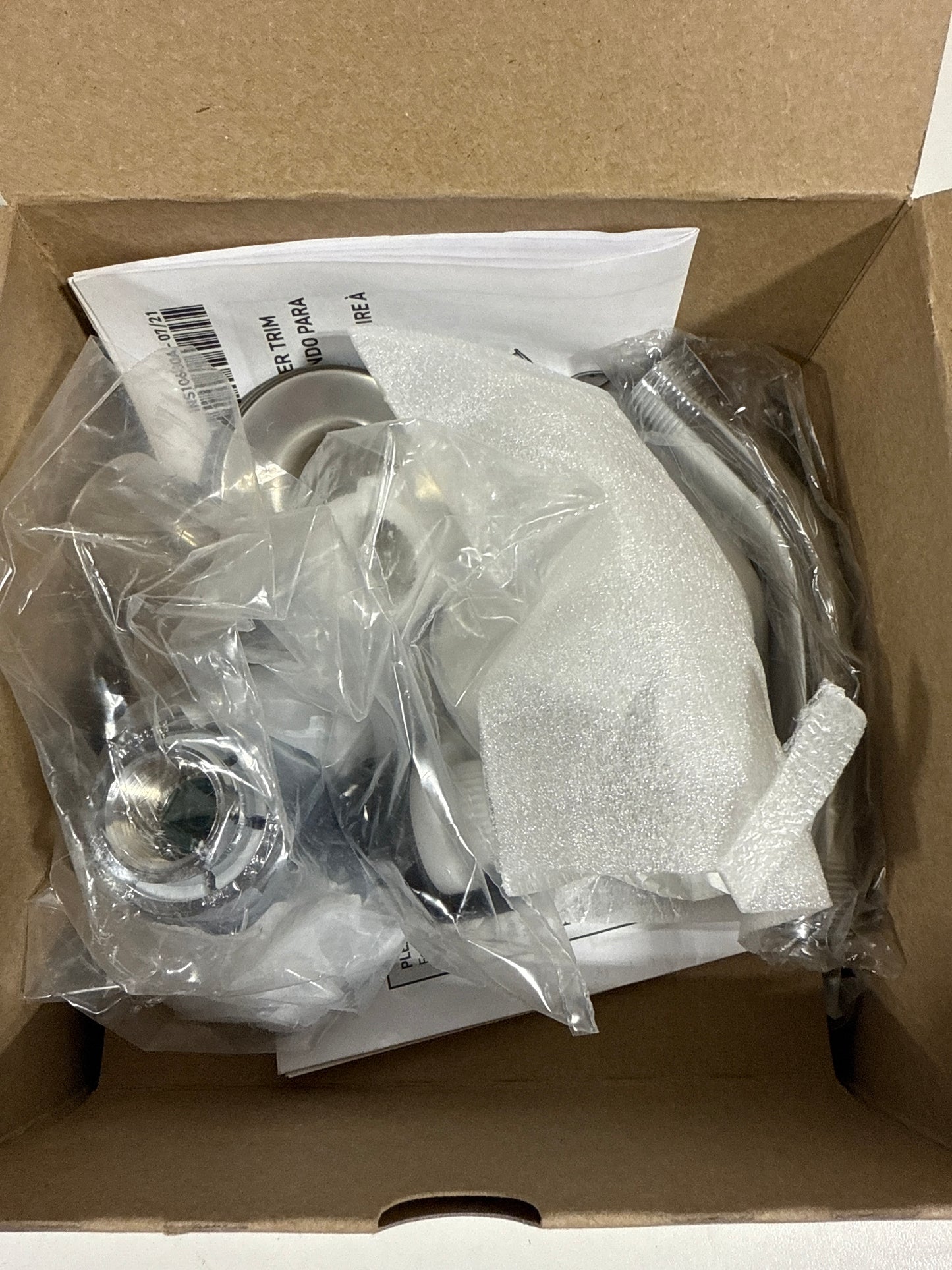 Moen Brantford Chrome Posi-Temp Pressure Balancing Shower Valve Trim Kit, Valve Required, T2152