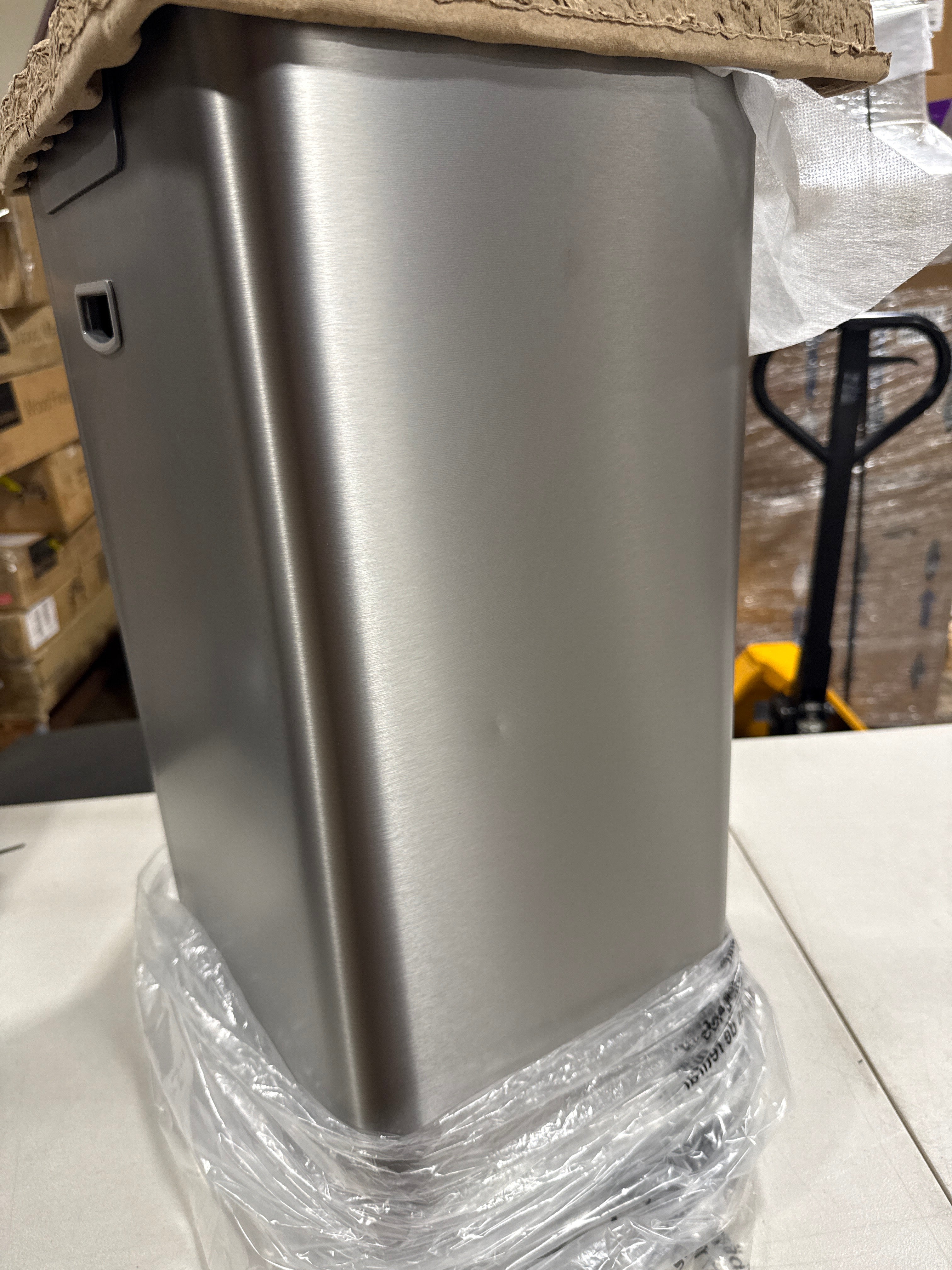 Dent Kohler 47L Step Trash Can