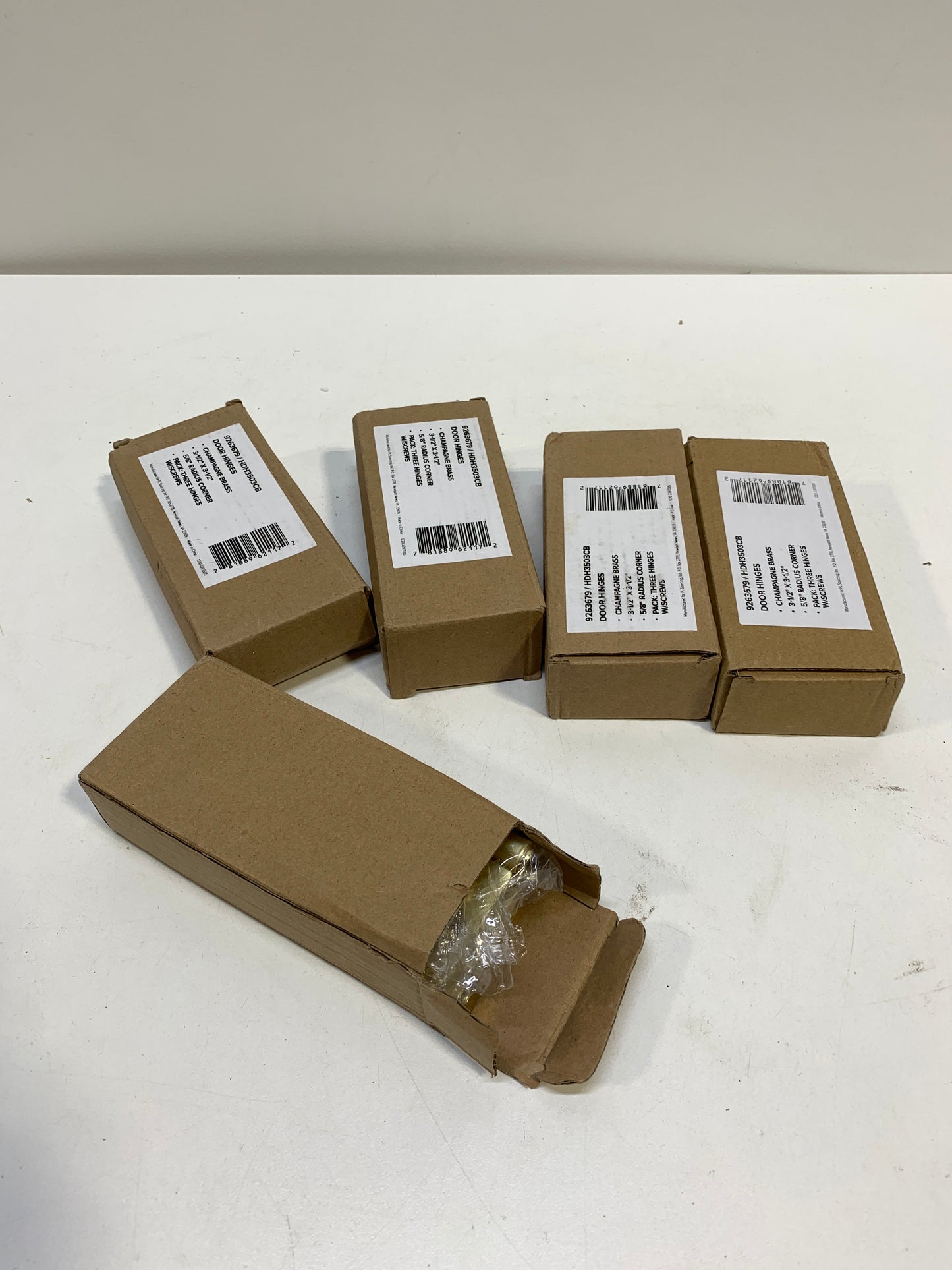 Miseno MDH3503 3-1/2 X 3-1/2 Plain Bearing 5/8" Radius Corner Door Hinge - Pack of 15