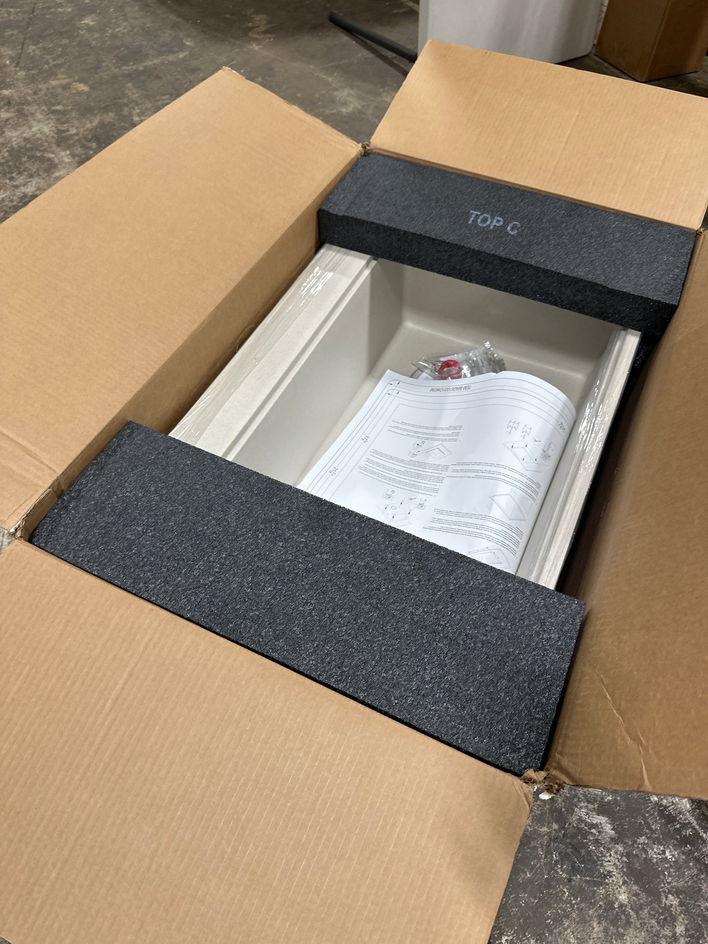 cracked Franke MAG61031OW Maris 33" Drop in Single Basin Granite Kitchen Sink with Offset Rear Drain Champagne