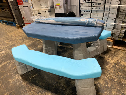 Sun & Fun Picnic Table with Umbrella