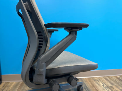 Steelcase - Gesture Shell Back Office/Gaming Chair - Truffle