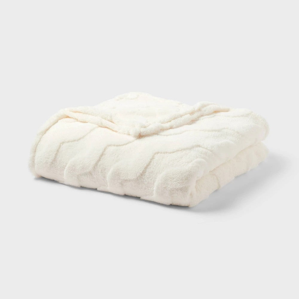 Full/Queen Wavy Jacquard Plush Blanket White - Room Essentials™ - *Bedding