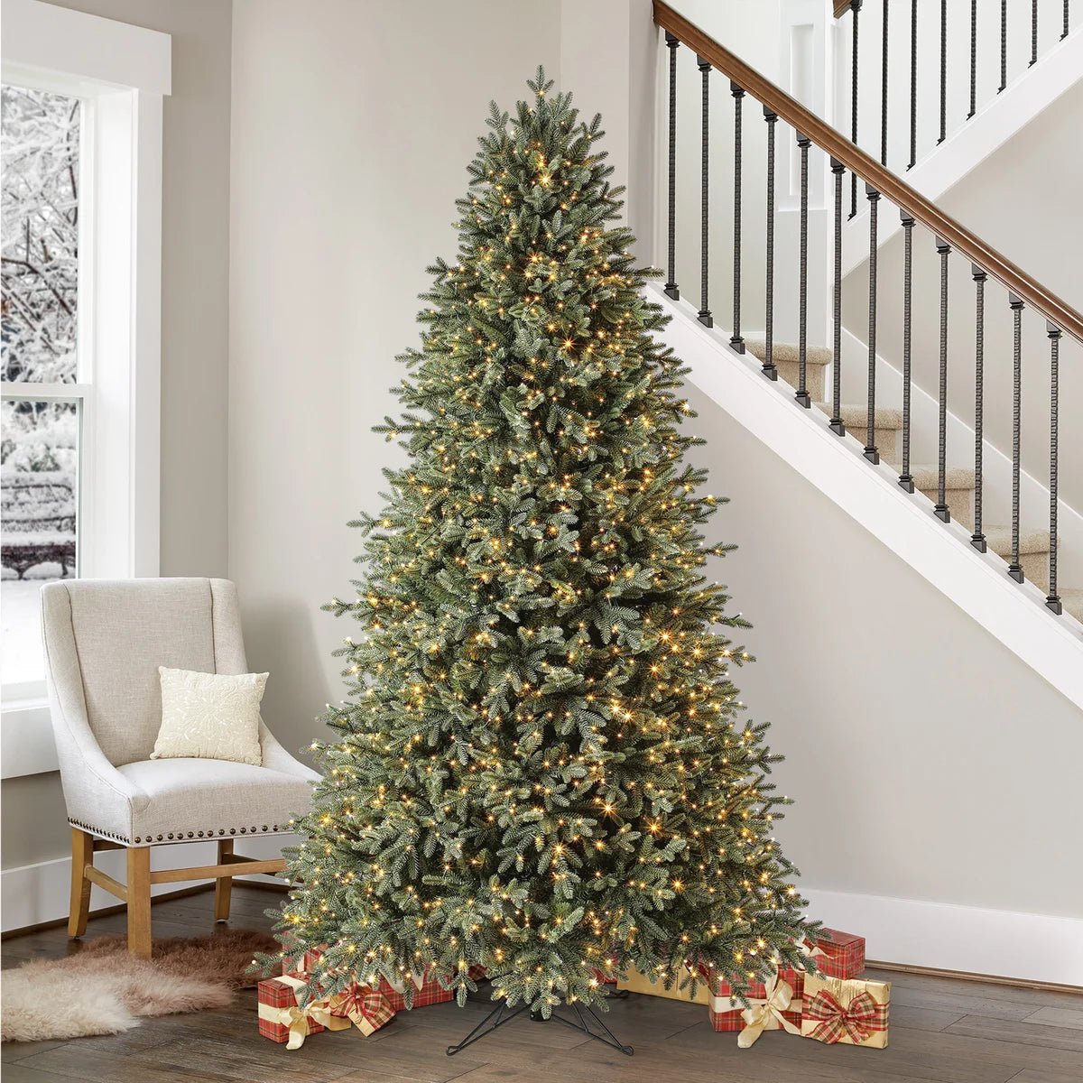 Kirkland 7.5 ft Pre-Lit Aspen EZ Connect Artificial Christmas Tree 1,850 Color-Changing Radiant Micro LED Lights