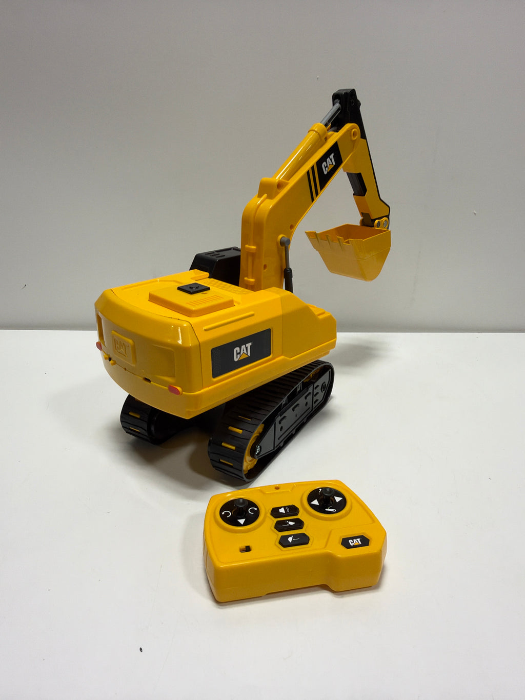 Used CAT Massive Mover RC Steel Excavator