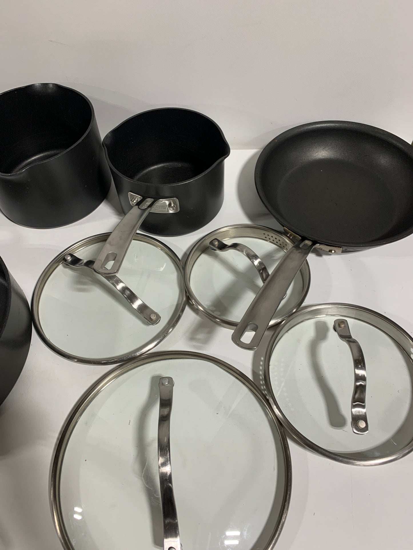 Used Kirkland Signature 12-piece Hard Anodized Cookware Set