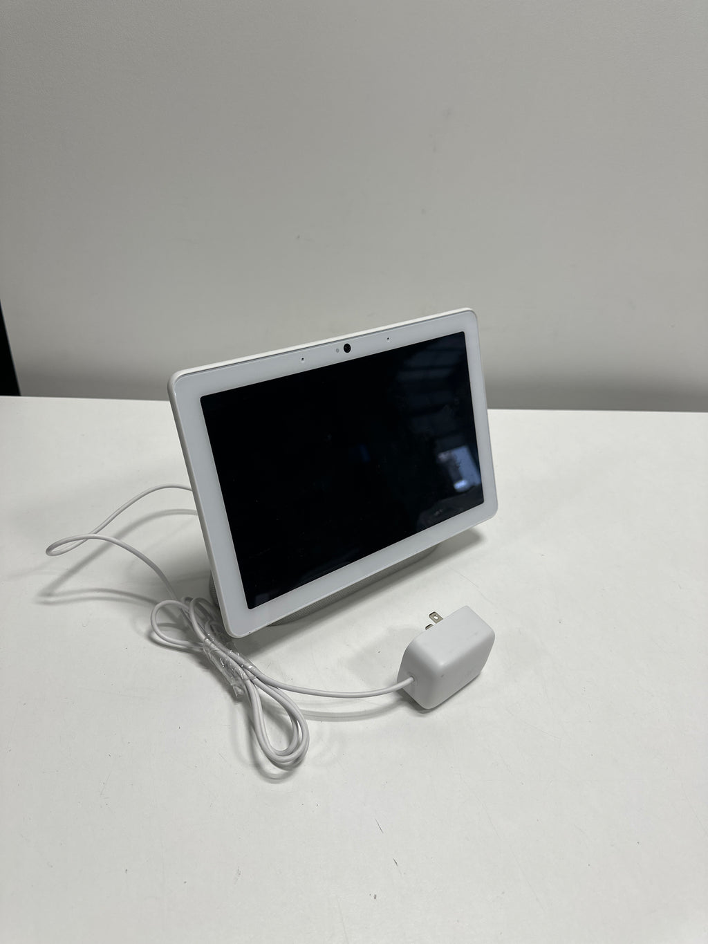 Used - Nest Hub Max - 10" Smart Home Display with Google Assistant - Chalk