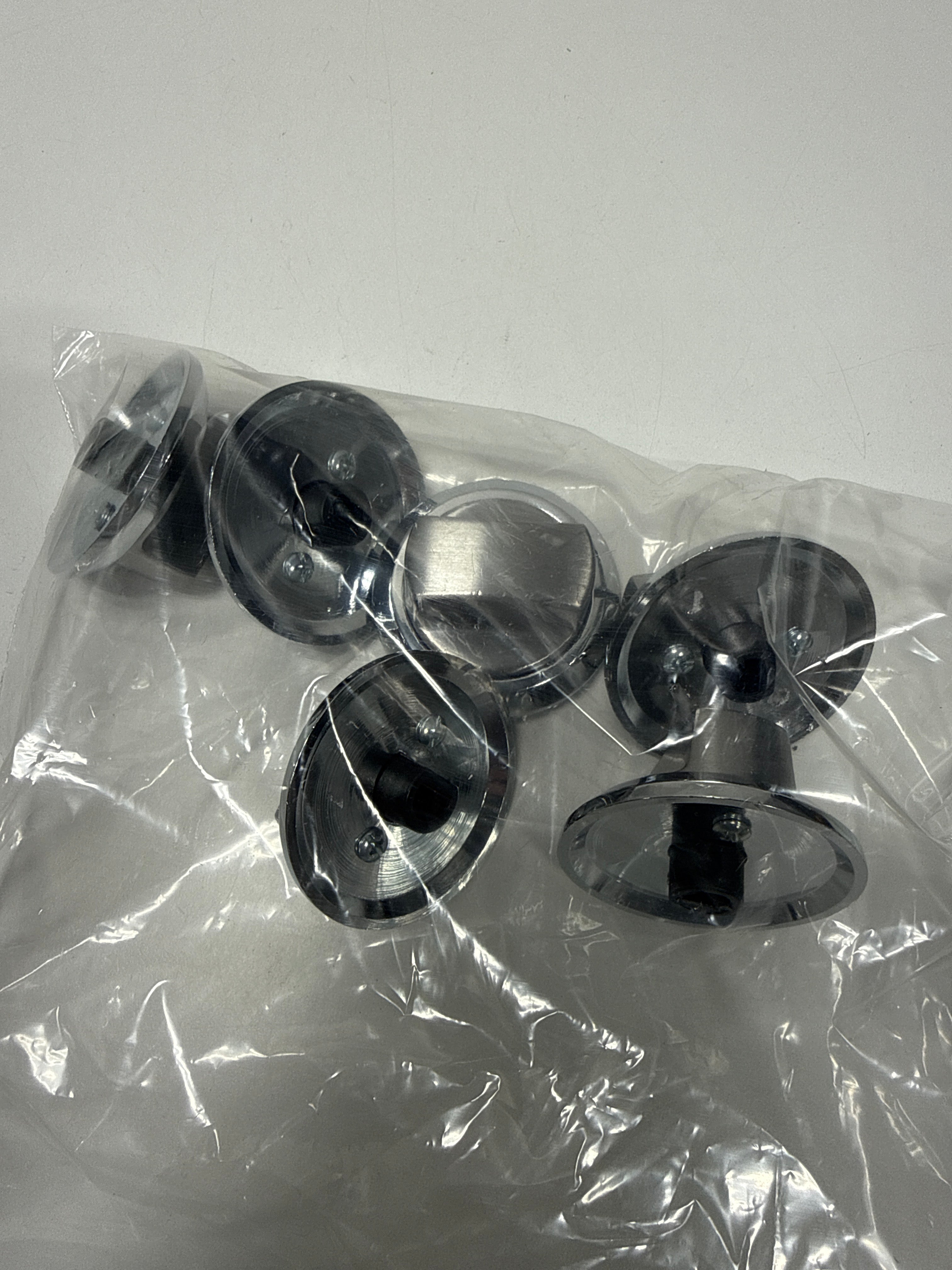 Scratch Viking SSKKVGSU Stainless Knob Kit for Select Viking Cooktops Cooking Appliance Accessories