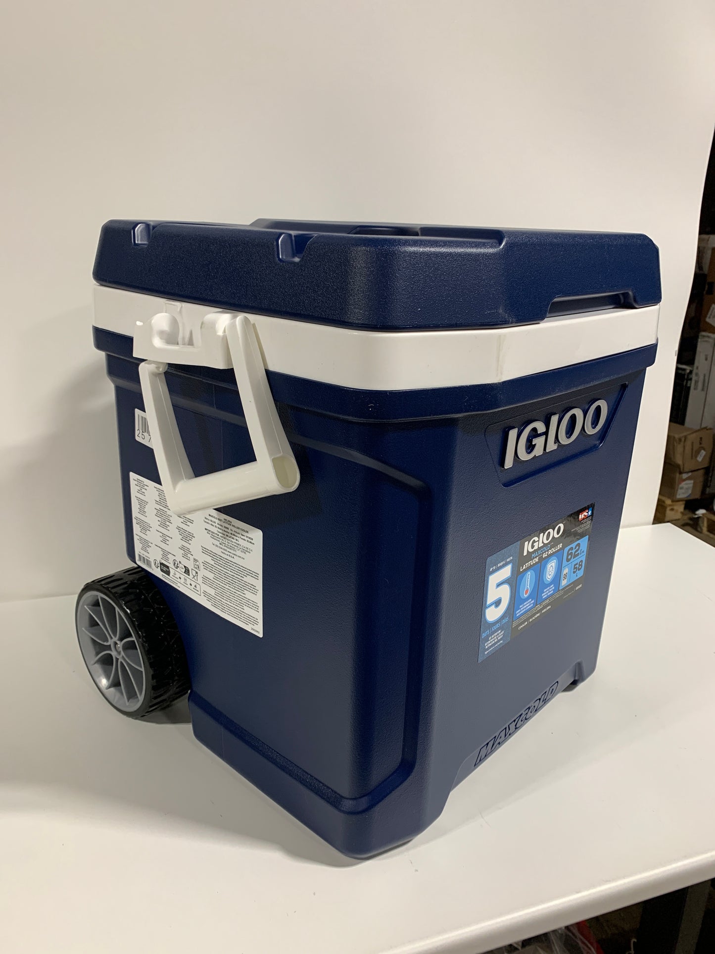 Used See Desc IGLOO MaxCold 58 Litre (62 US QT) Roller Cool Box Ice Cooler 98 Cans