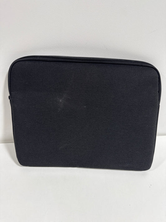 Transfer Pro-Pocket Universal 13/14-inch Laptop Sleeves - Black/White