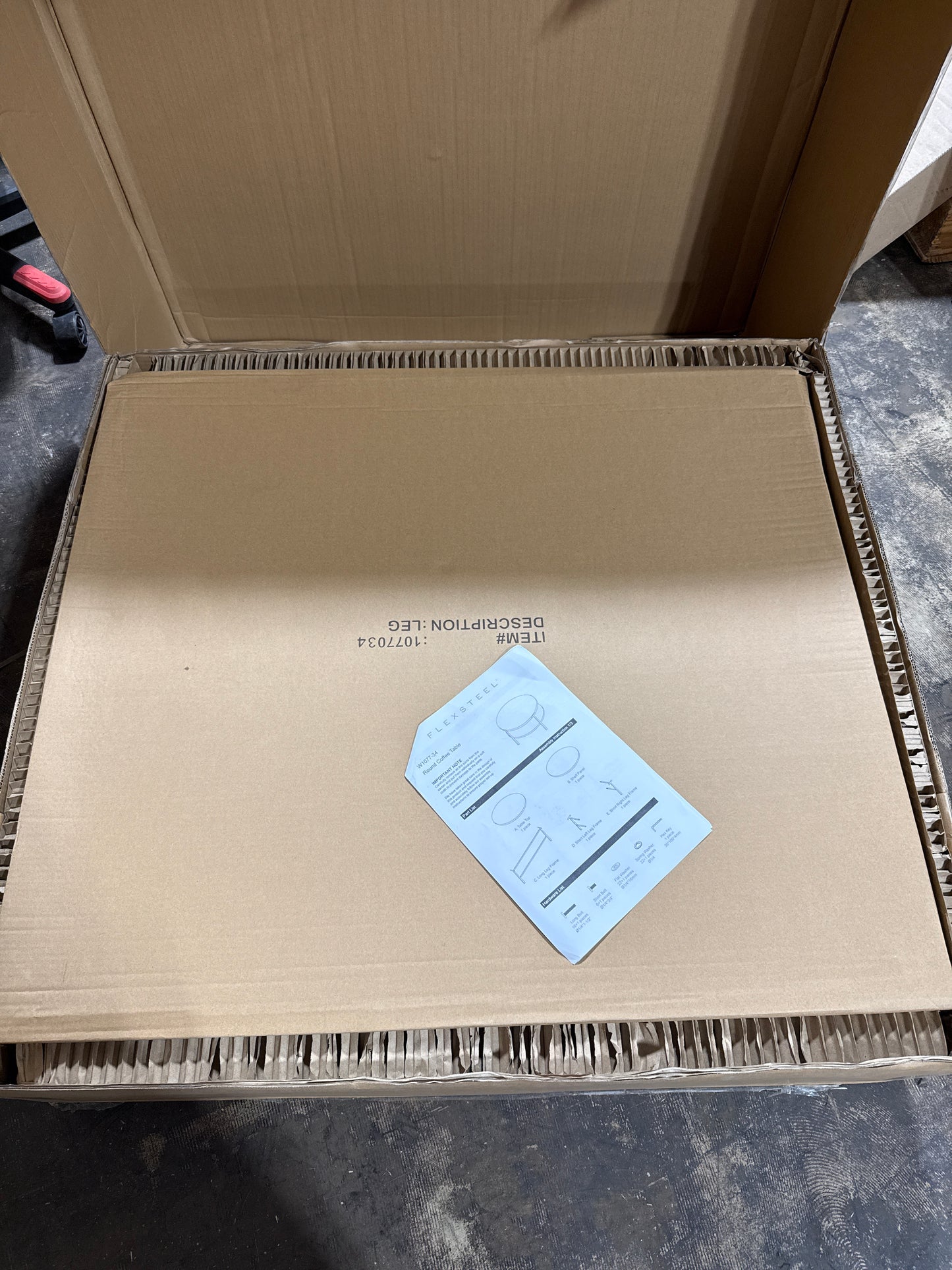 Flexsteel Millwork Black/Umber Round Coffee Table