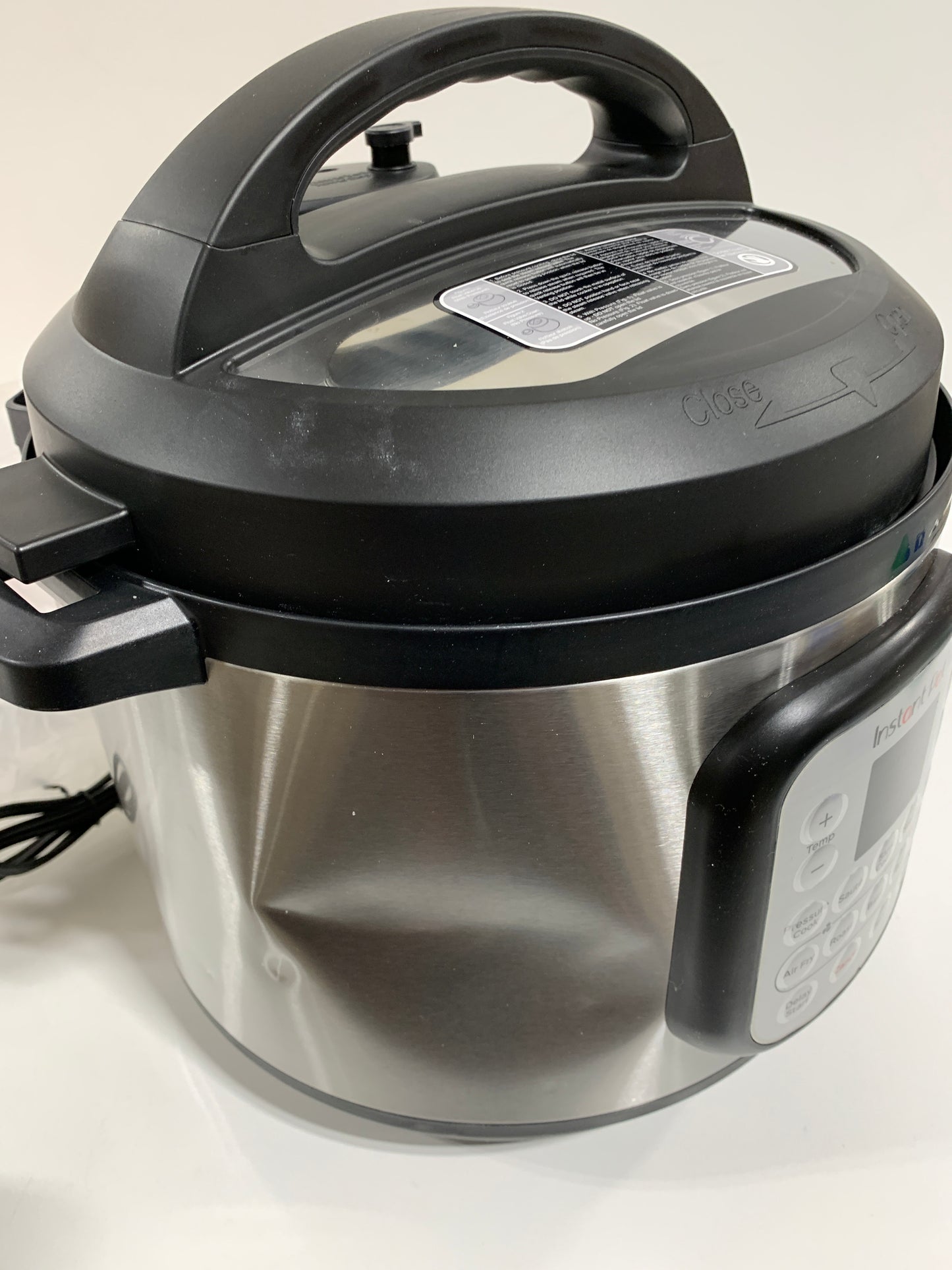 Instant Pot 8 Qt 11-in-1 Air Fryer Duo Crisp + Olla a presión eléctrica