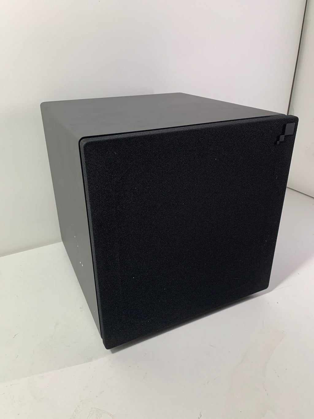 For Parts Sonance - MS10SUB - Mag Series 10’’ 275W Powered Cabinet Subwoofer (Each) - Black - *TV & Home Theater