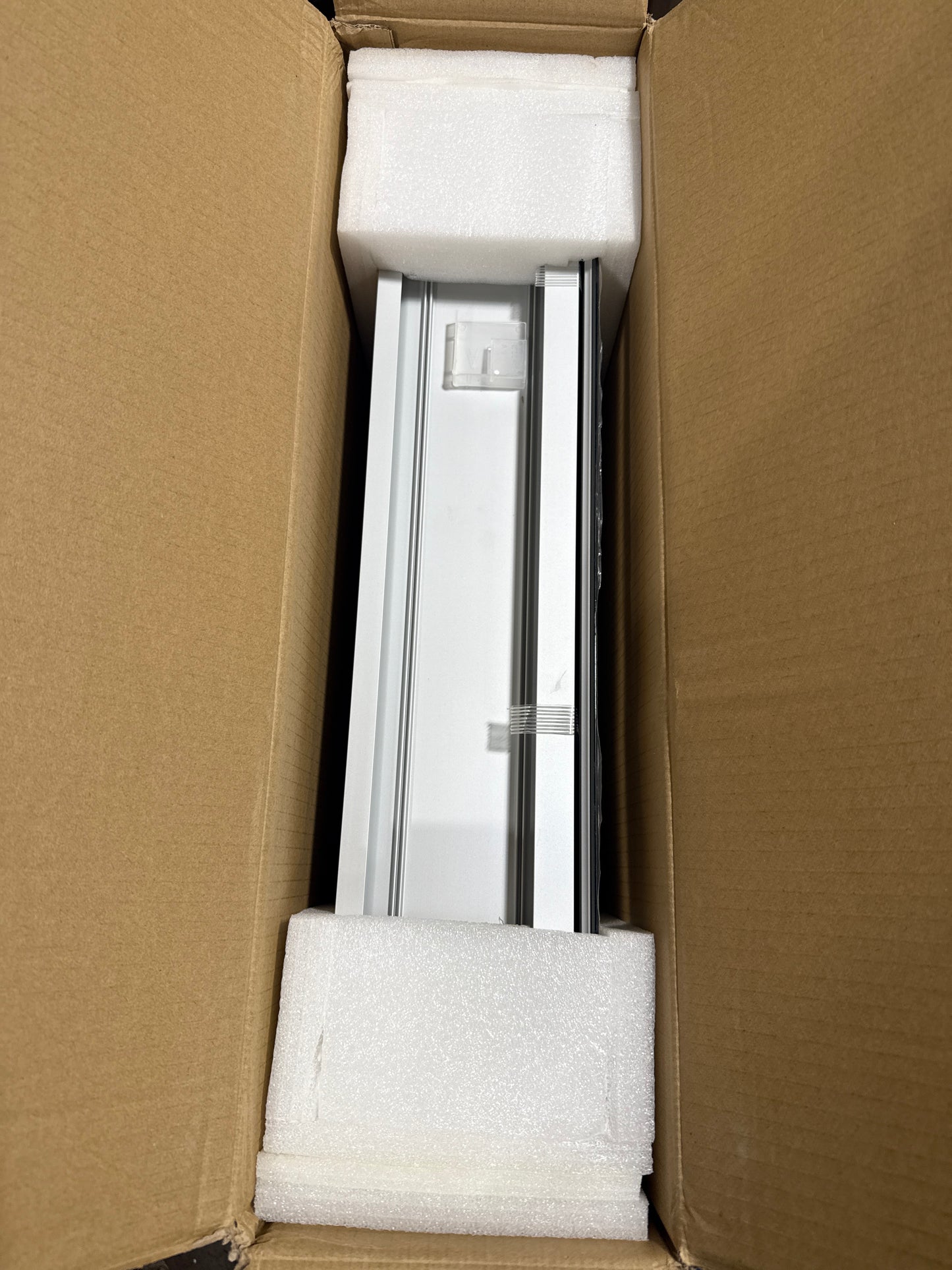 KOHLER Rectangular Medicine Cabinet with Mirror 20 in. W x 26 in. H Recessed/Surface Mount R33287-NA - *Plumbing