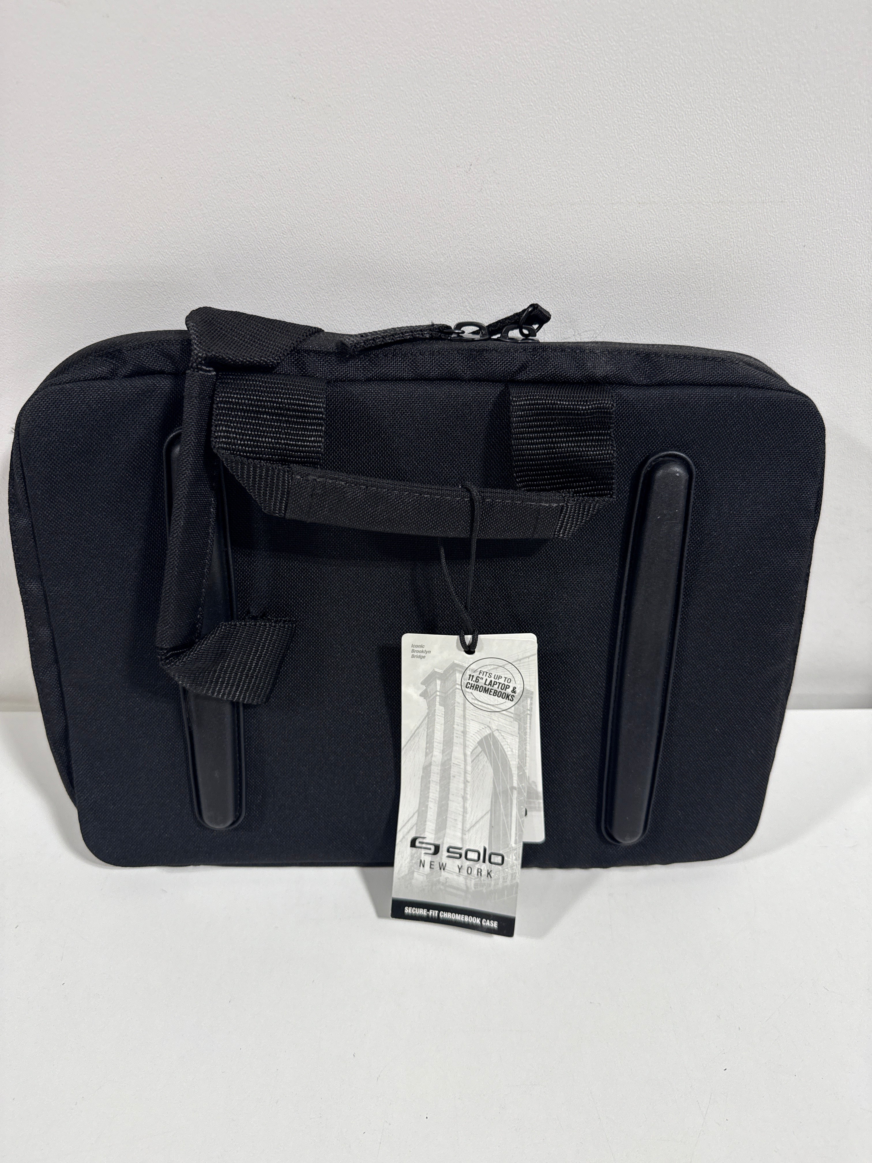 See Desc - Solo New York - Secure-Fit 11.6’’ Chromebook Case - Black - *Computers & Office