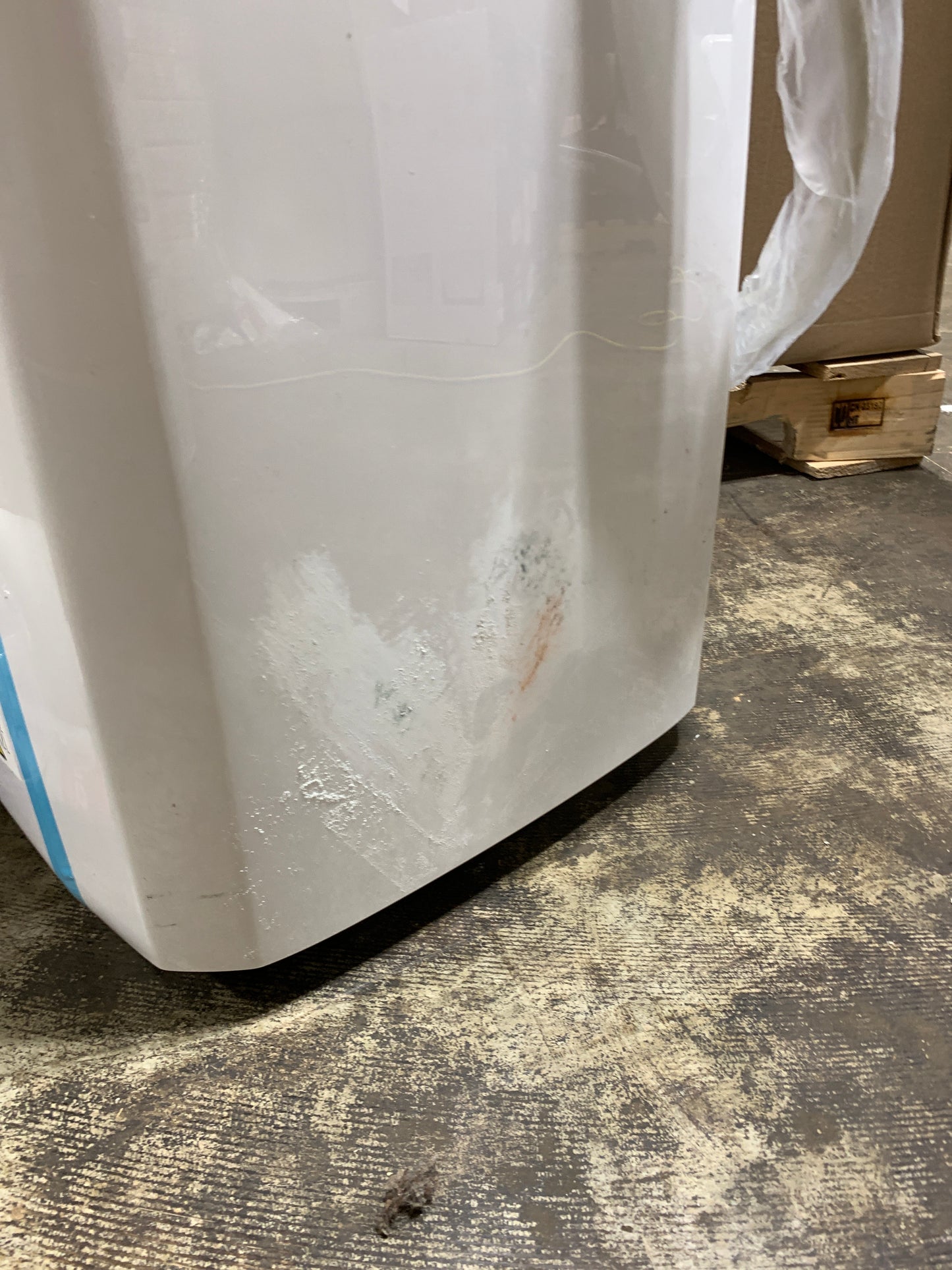 TCL - 450 Sq. Ft. 10,000 BTU 3-in-1 Smart Portable Air Conditioner - White