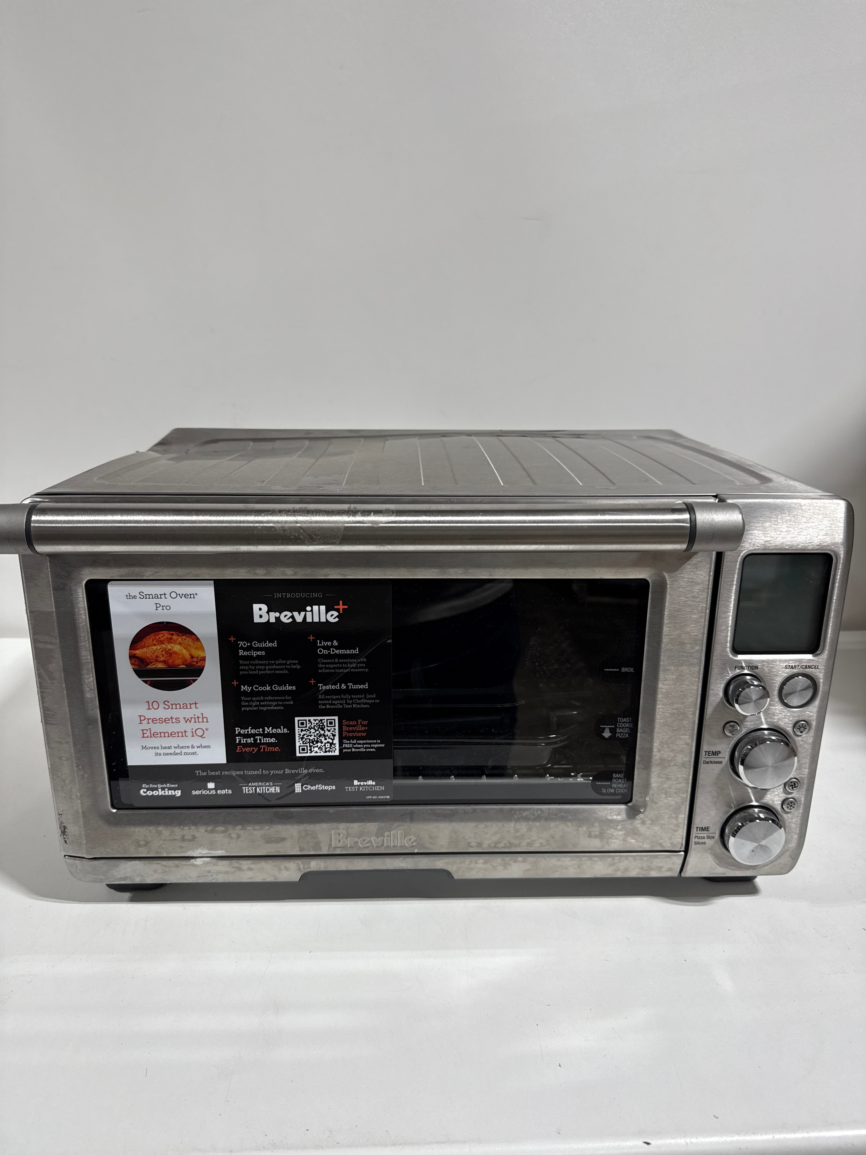 Breville Smart Oven Pro Convection Toaster Oven - 0.8 Cu. Ft./22.7L - Die Cast Stainless - *Kitchen Appliances