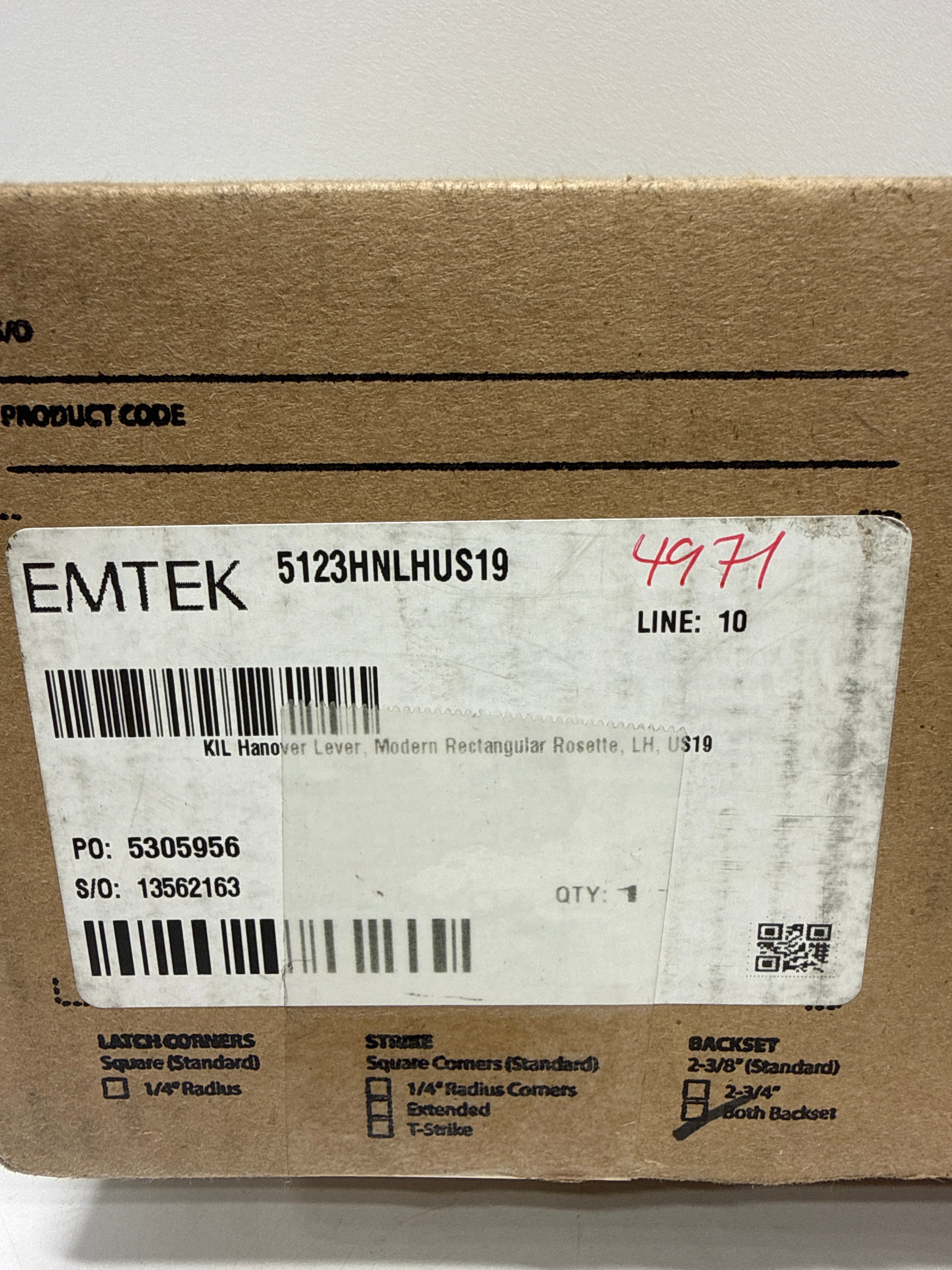 Emtek Hanover Single Cylinder Keyed Entry Lever Set from the Brass Modern Collection Model: 512HNUS19