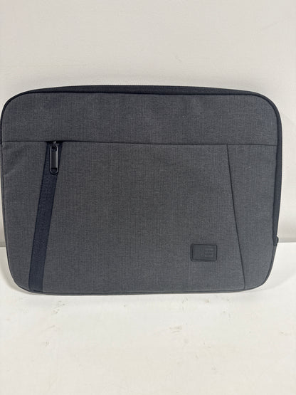 Case Logic - Ashton 13” Laptop Sleeve Laptop Case and Tablet Sleeve with Padded Interior and Zippered Pocket for Accessories - Black