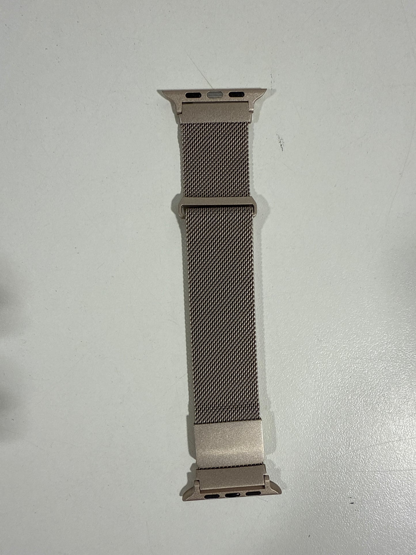 Insignia™ - Stainless Steel Mesh Band for Apple Watch 44mm, 45mm, 46mm Series 10, 49mm, SE, Ultra and Ultra 2 49mm - Champagne