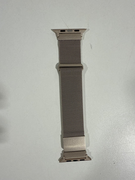 Insignia™ - Stainless Steel Mesh Band for Apple Watch 44mm, 45mm, 46mm Series 10, 49mm, SE, Ultra and Ultra 2 49mm - Champagne