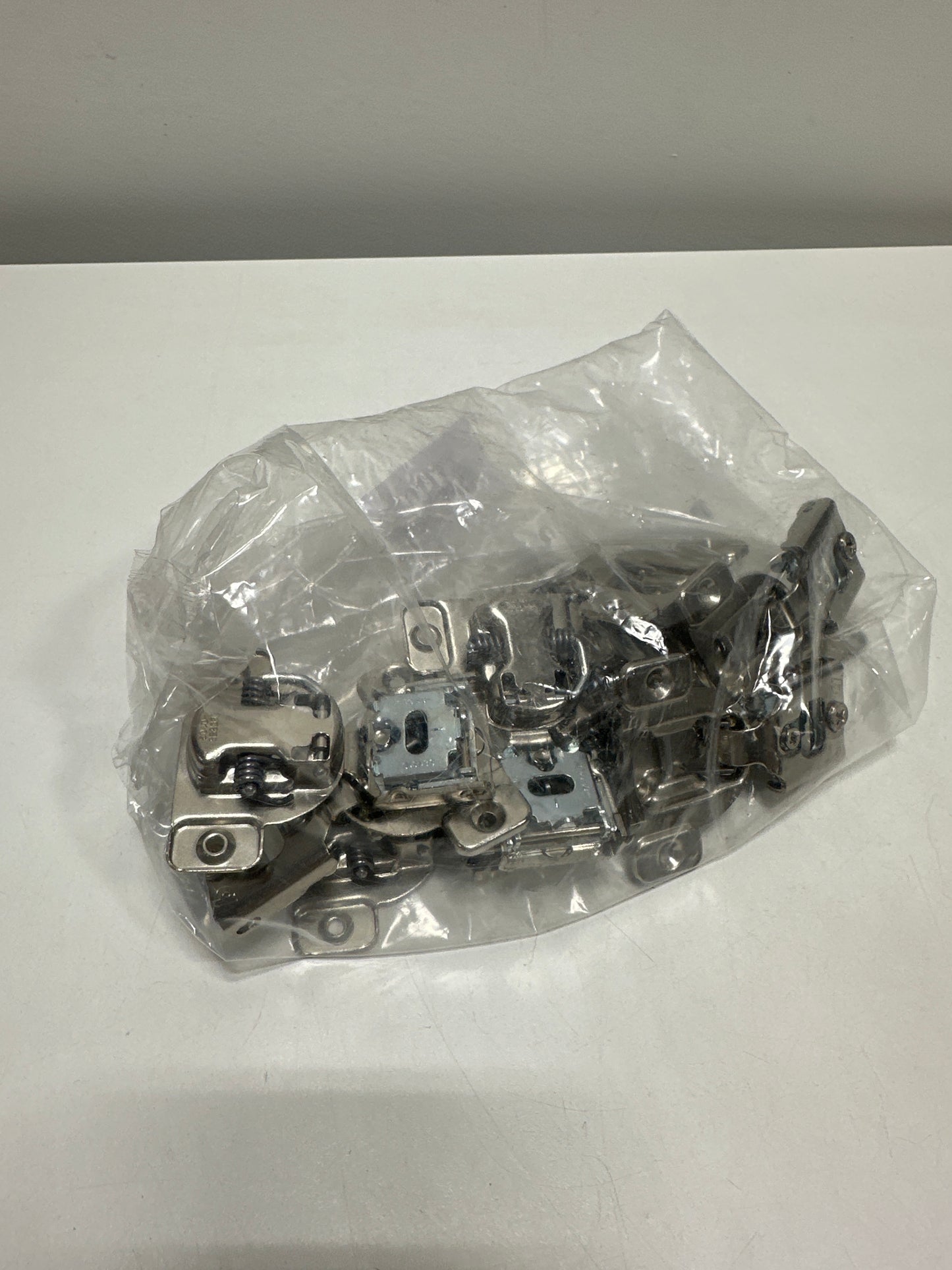 10 Pack x Blum Cabinet Hinges Compact 38 N 1/2 Overlay 38N355C.08 - SCREW ON