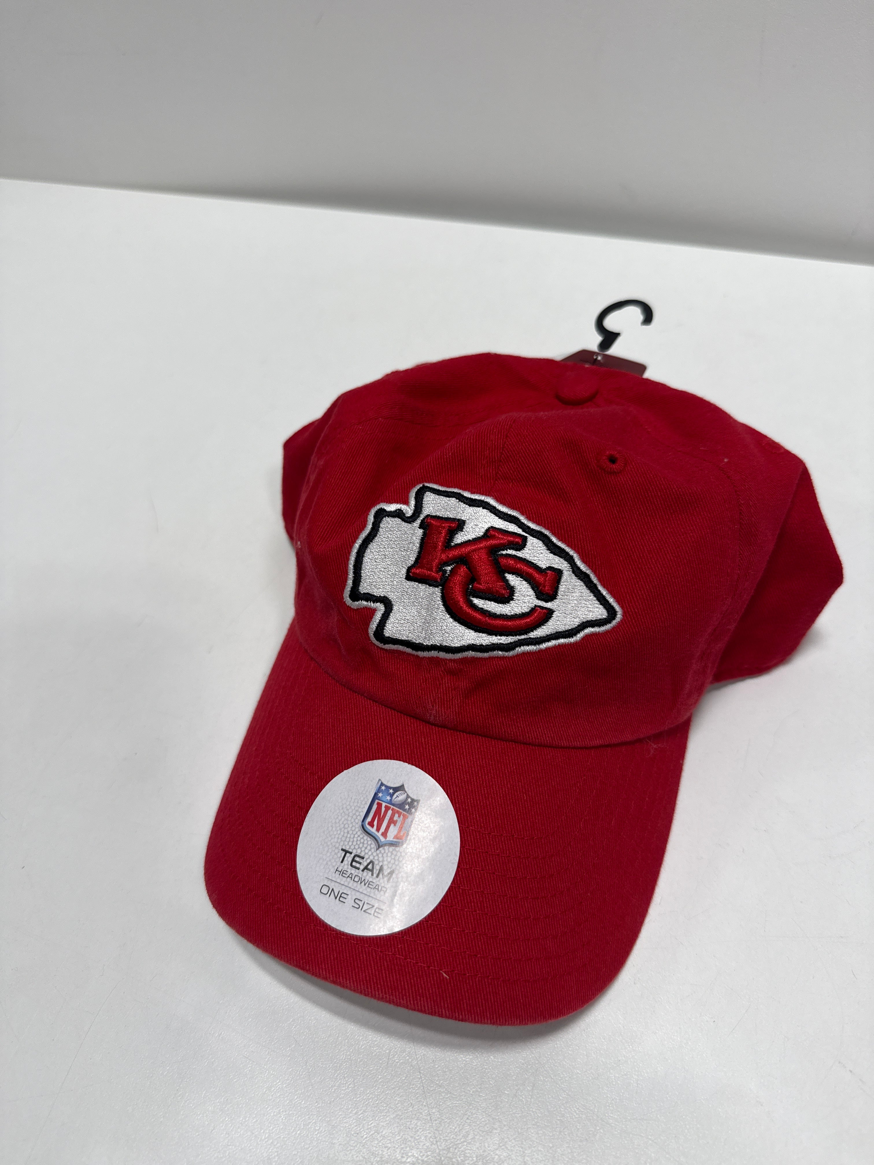 NFL Kansas City Chiefs Clean Up Hat: Adjustable Cotton Baseball Cap