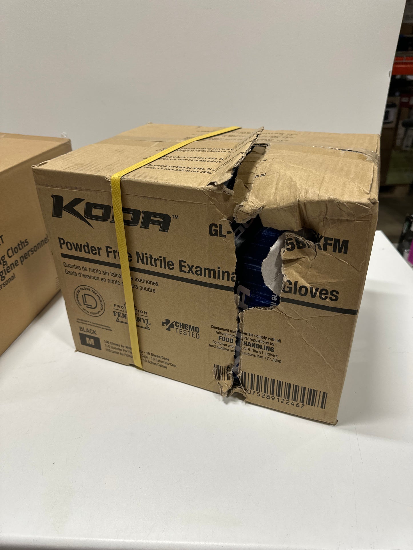 Adenna KODA Nitrile Exam, Sensitive Skin, Powder Free Disposable Gloves, 5.5 Mil, Box of 800, Black Medium, GL-NCF235BKFM