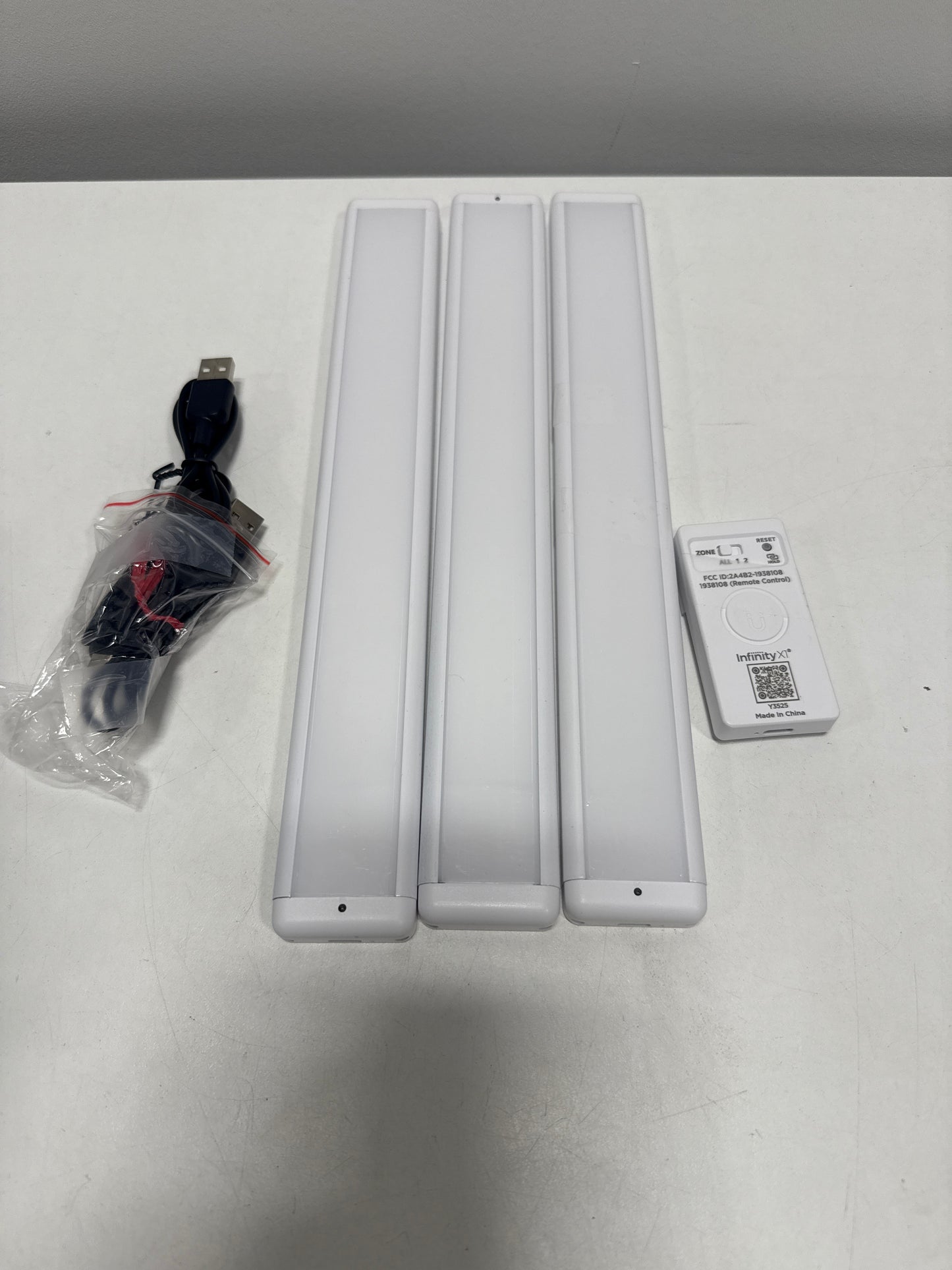 See Desc Infinity X1 3-Pack Under Cabinet Rechargeable Light