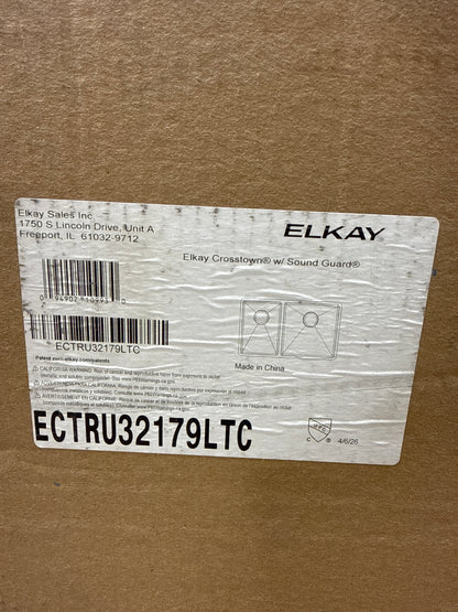 Elkay Crosstown 18 Gauge Stainless Steel 31-1/2" x 18-1/2" x 9" 40/60 Double Bowl Undermount Sink Kit