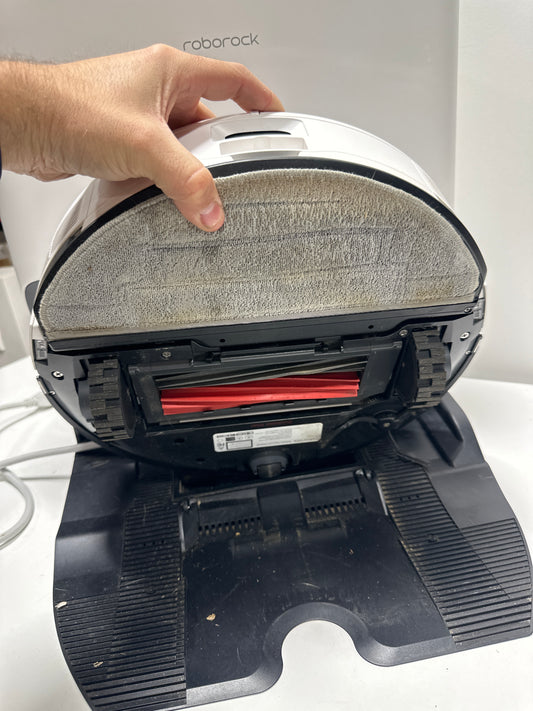 Used Roborock S8 Pro Ultra Robot Vacuum with RockDock Ultra - White